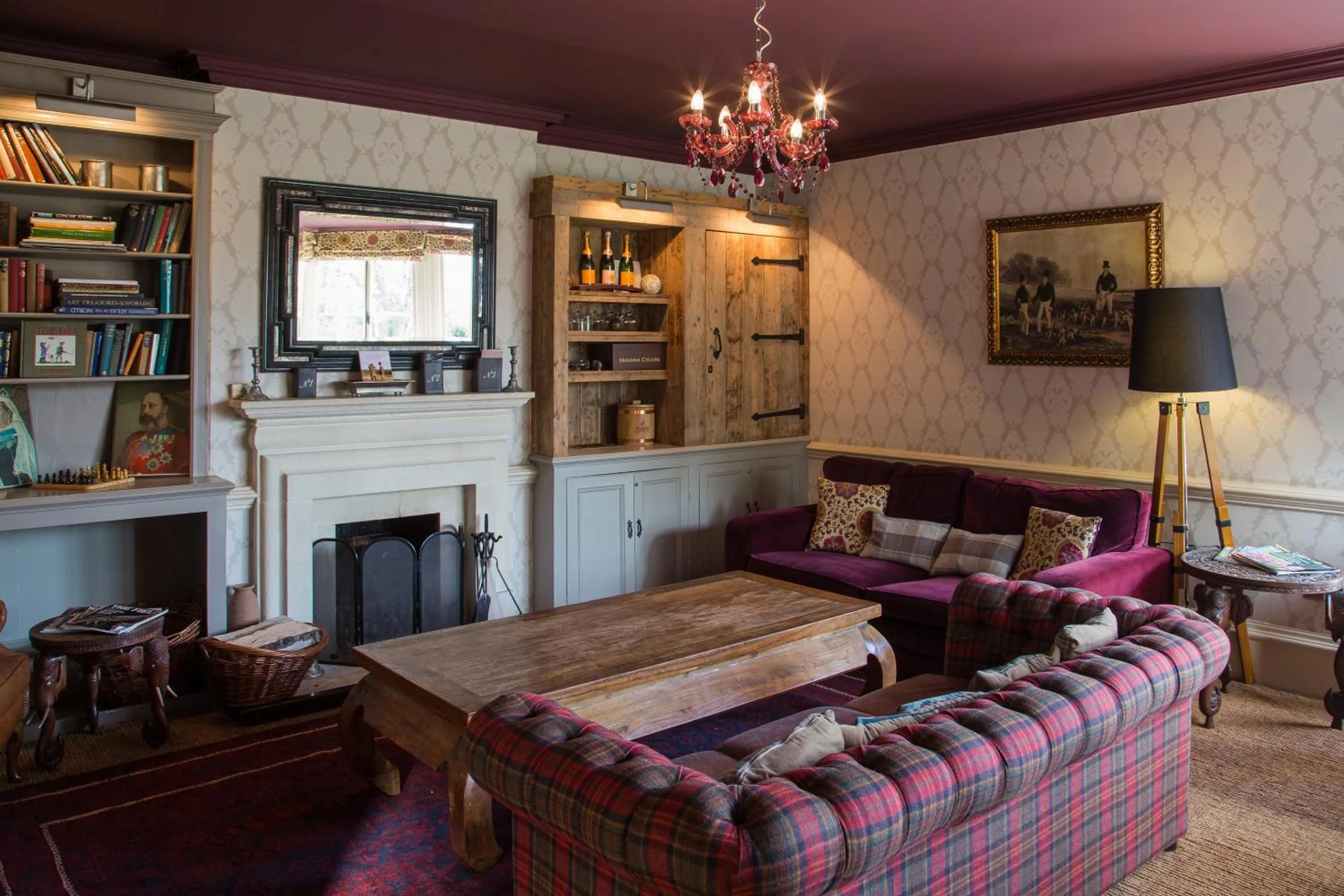 Communal lounge/ TV room in The Museum Inn