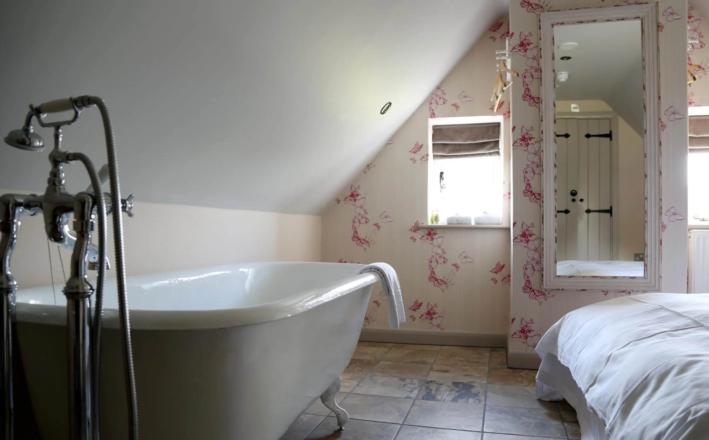 Bathroom, Bed in The Museum Inn