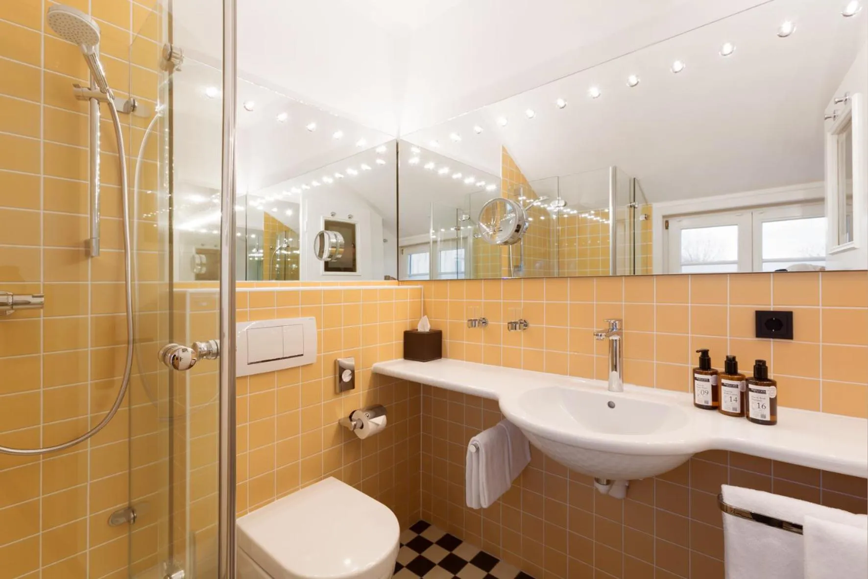 Shower in Elisabeth von Eicken