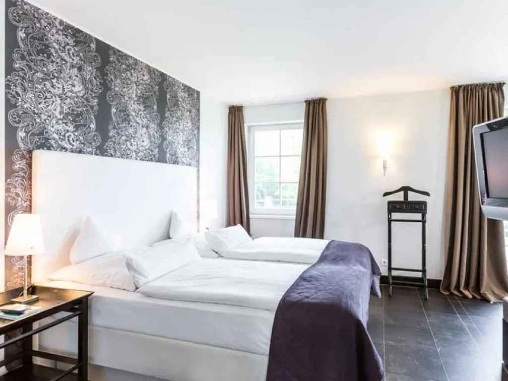 Bed in Hotel Seezeichen Ahrenshoop