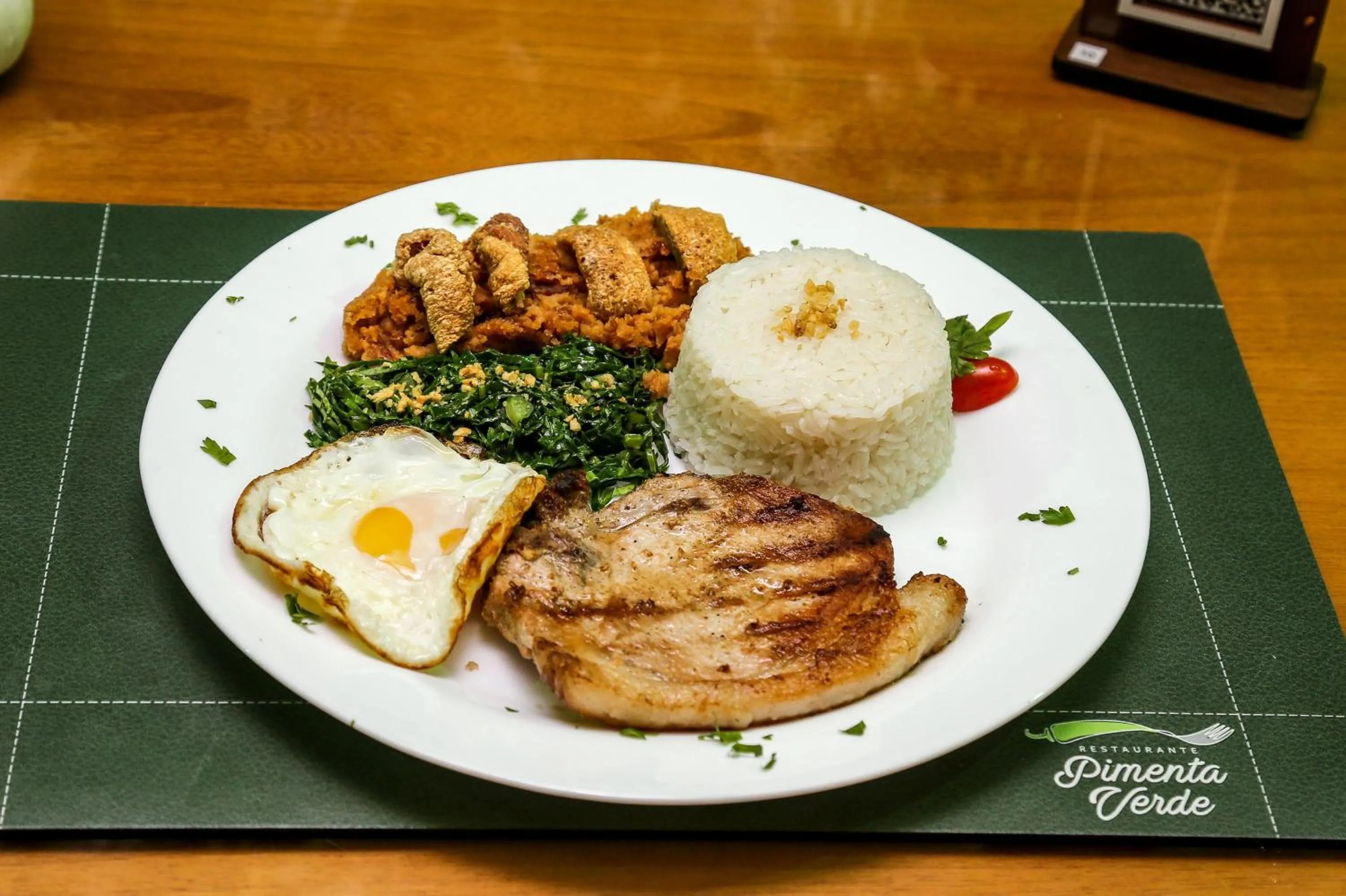 Restaurant/places to eat in Class Hotel Guaxupé