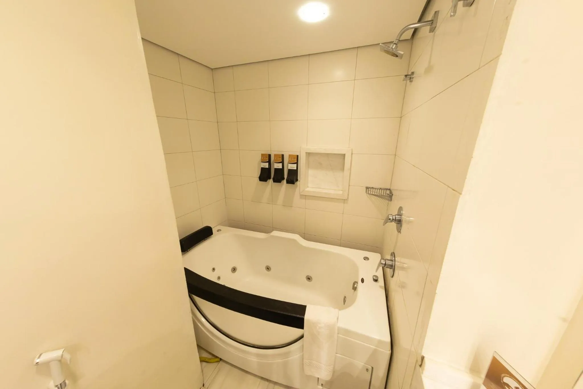 Bathroom in Class Hotel Guaxupé