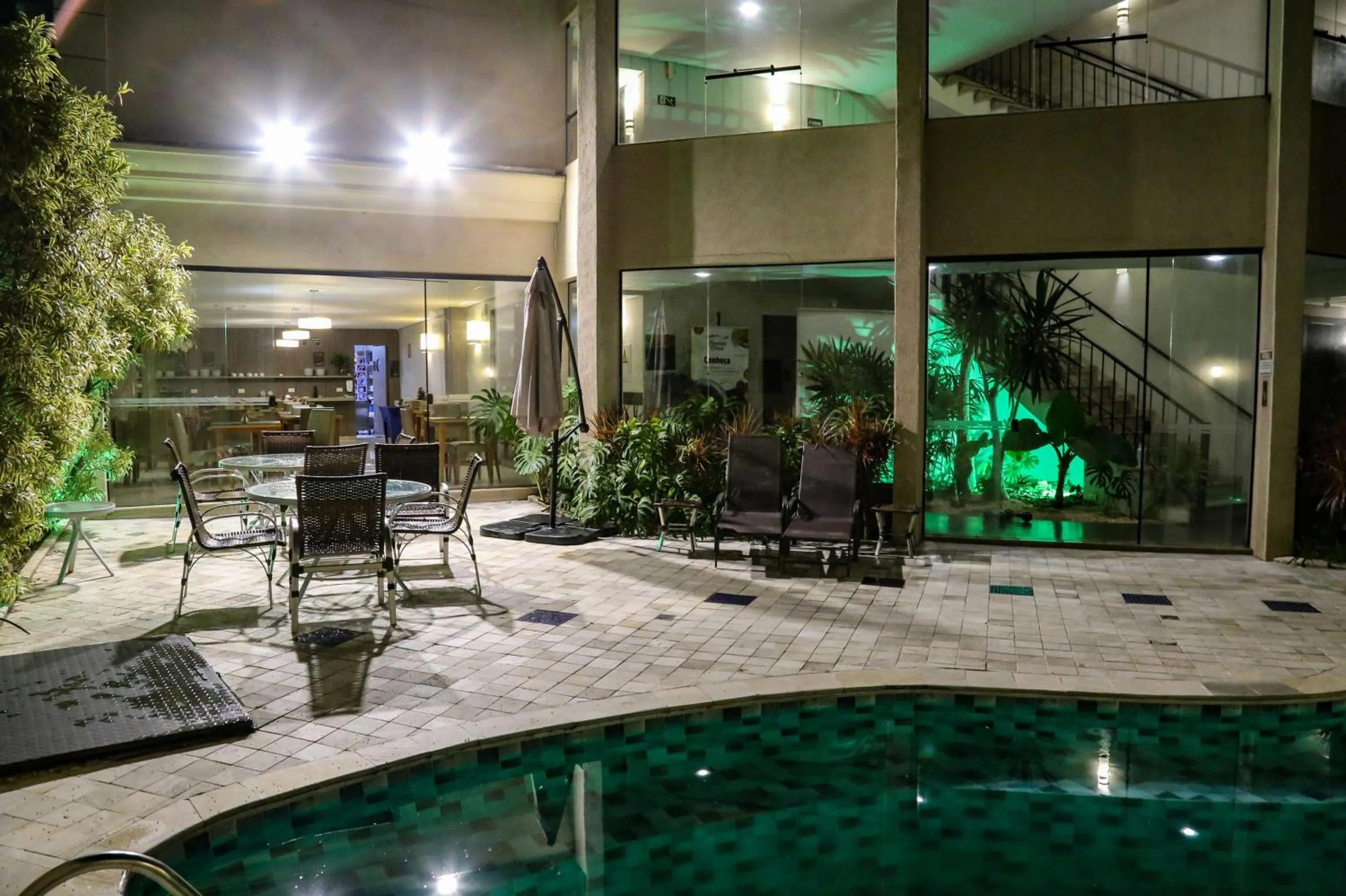 Swimming pool in Class Hotel Guaxupé