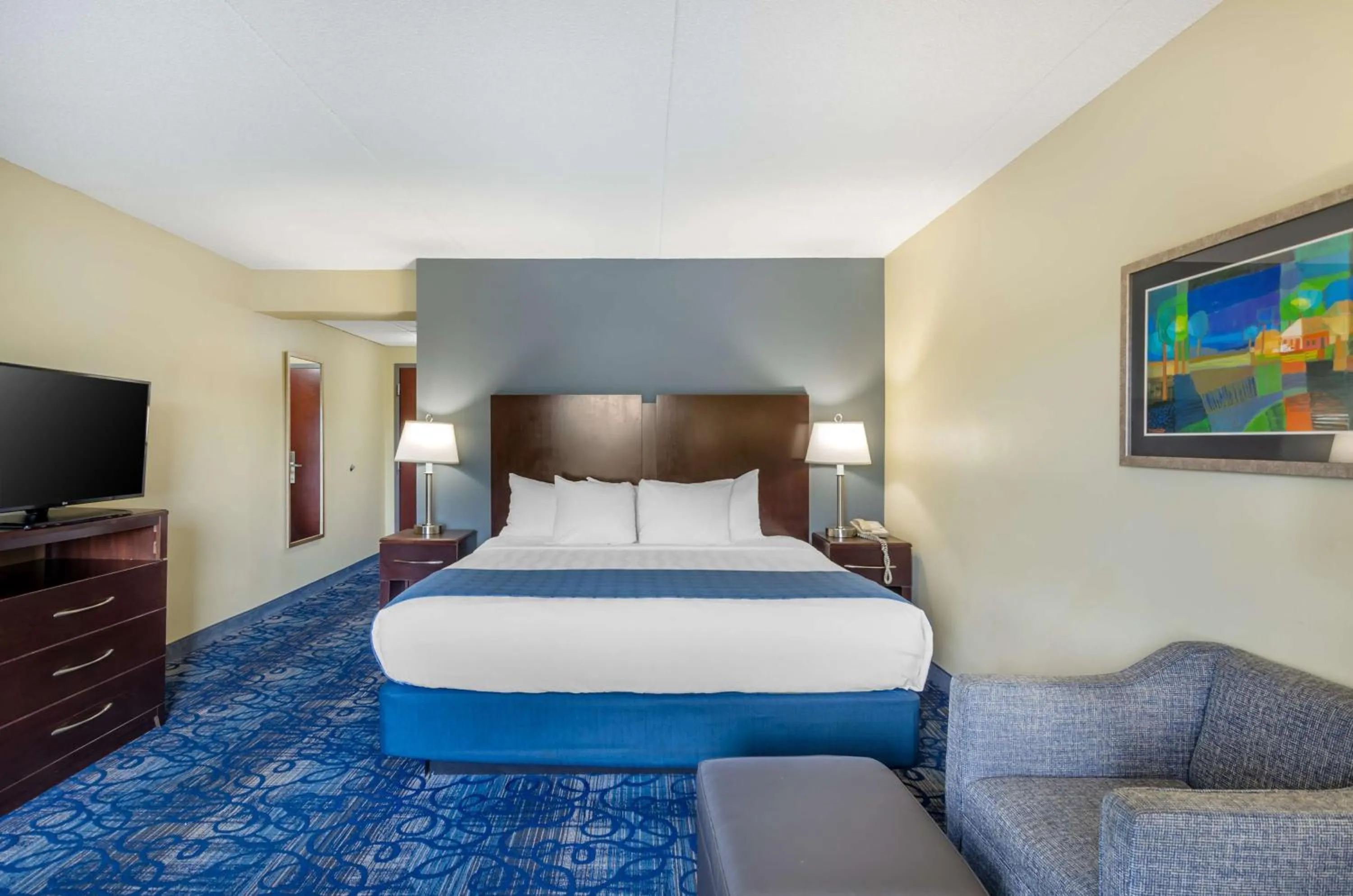 Bedroom, Bed in Best Western Plus Waynesboro