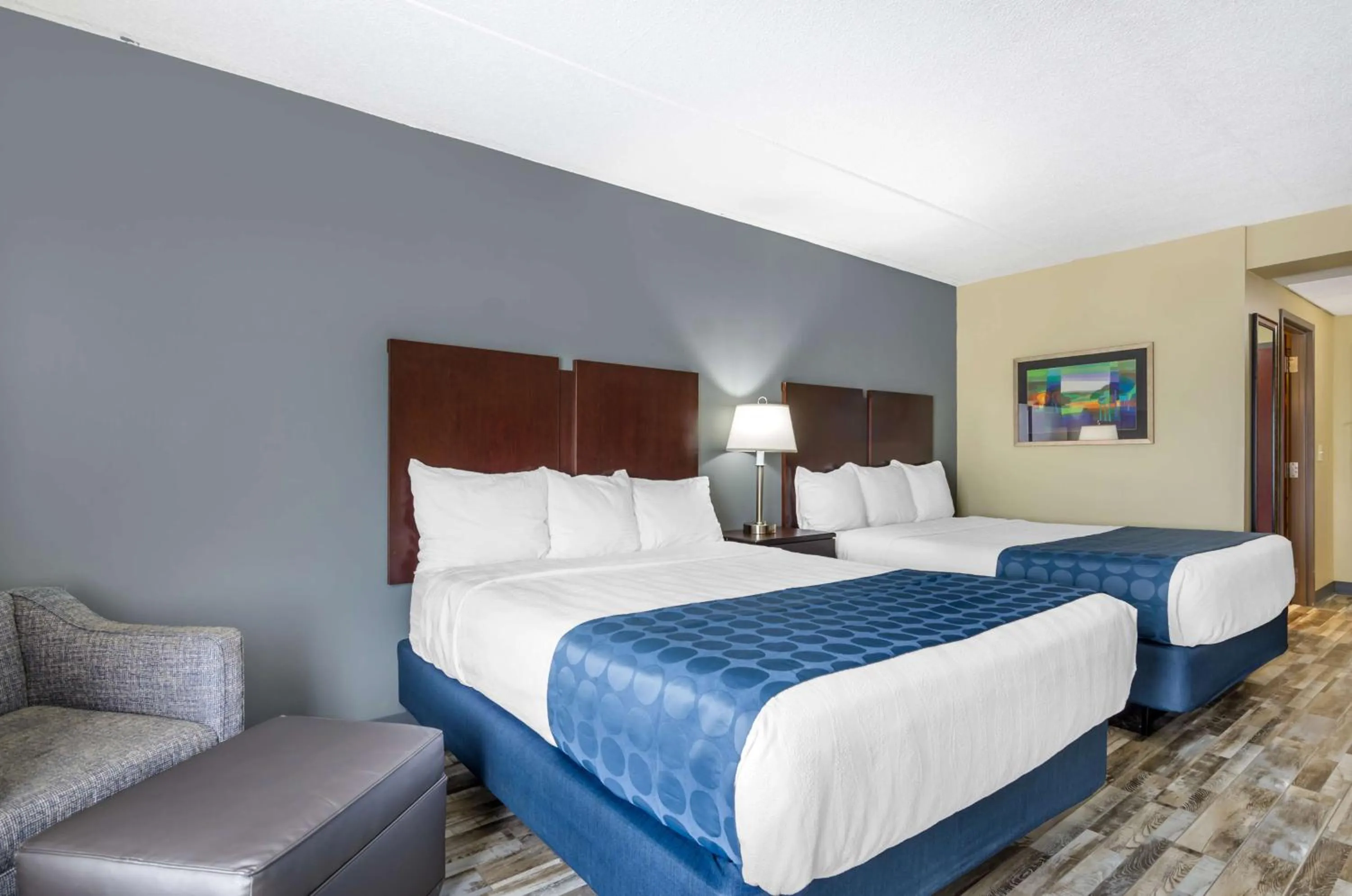 Bedroom, Bed in Best Western Plus Waynesboro