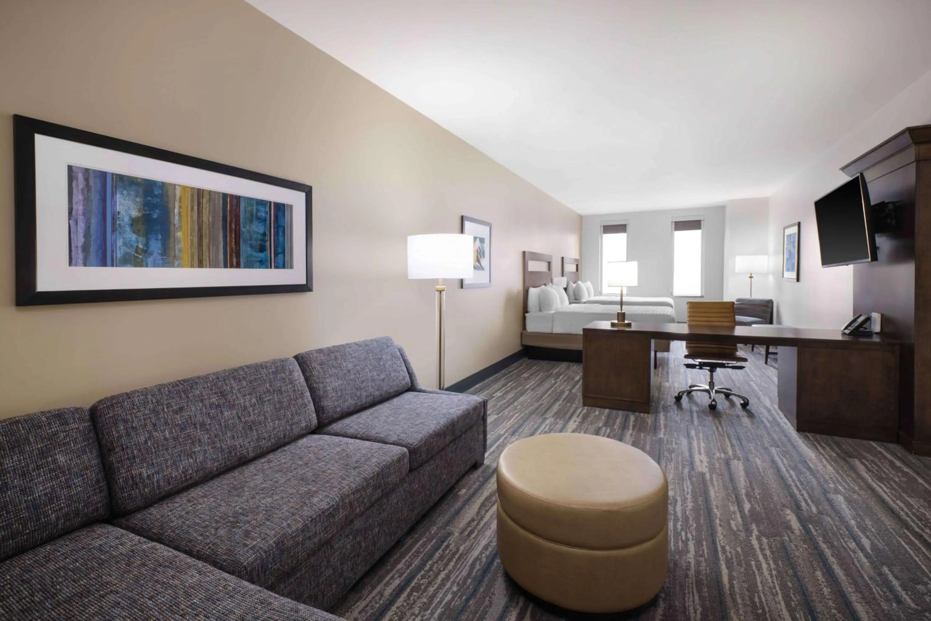 Bedroom in Hampton Inn & Suites Denver Downtown Convention Center