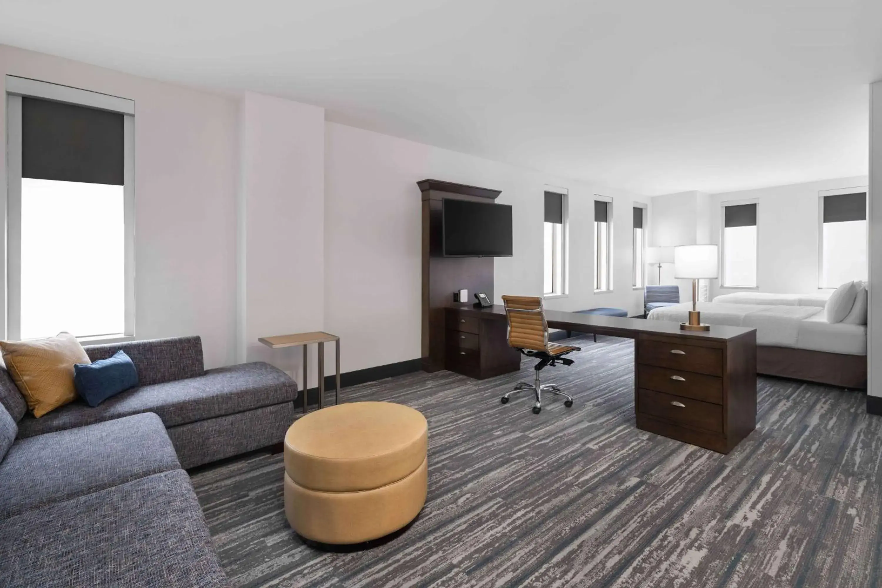 Queen Room with Two Queen Beds - Non-Smoking in Hampton Inn & Suites Denver Downtown Convention Center Queen Room with Two Queen Beds - Non-Smoking in Hampton Inn & Suites Denver Downtown Convention Center