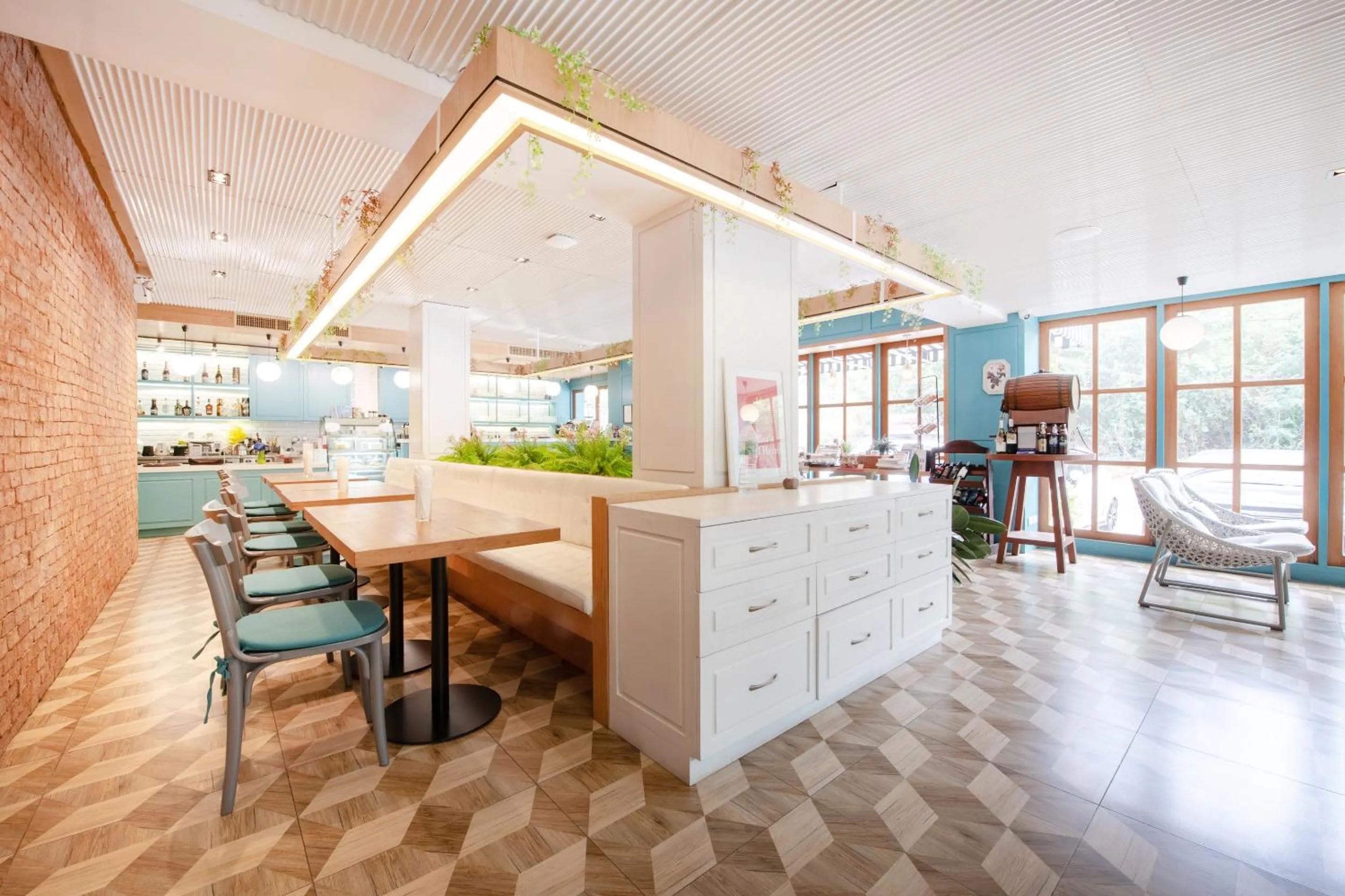 Restaurant/places to eat in Blooming Hill Boutique Suites