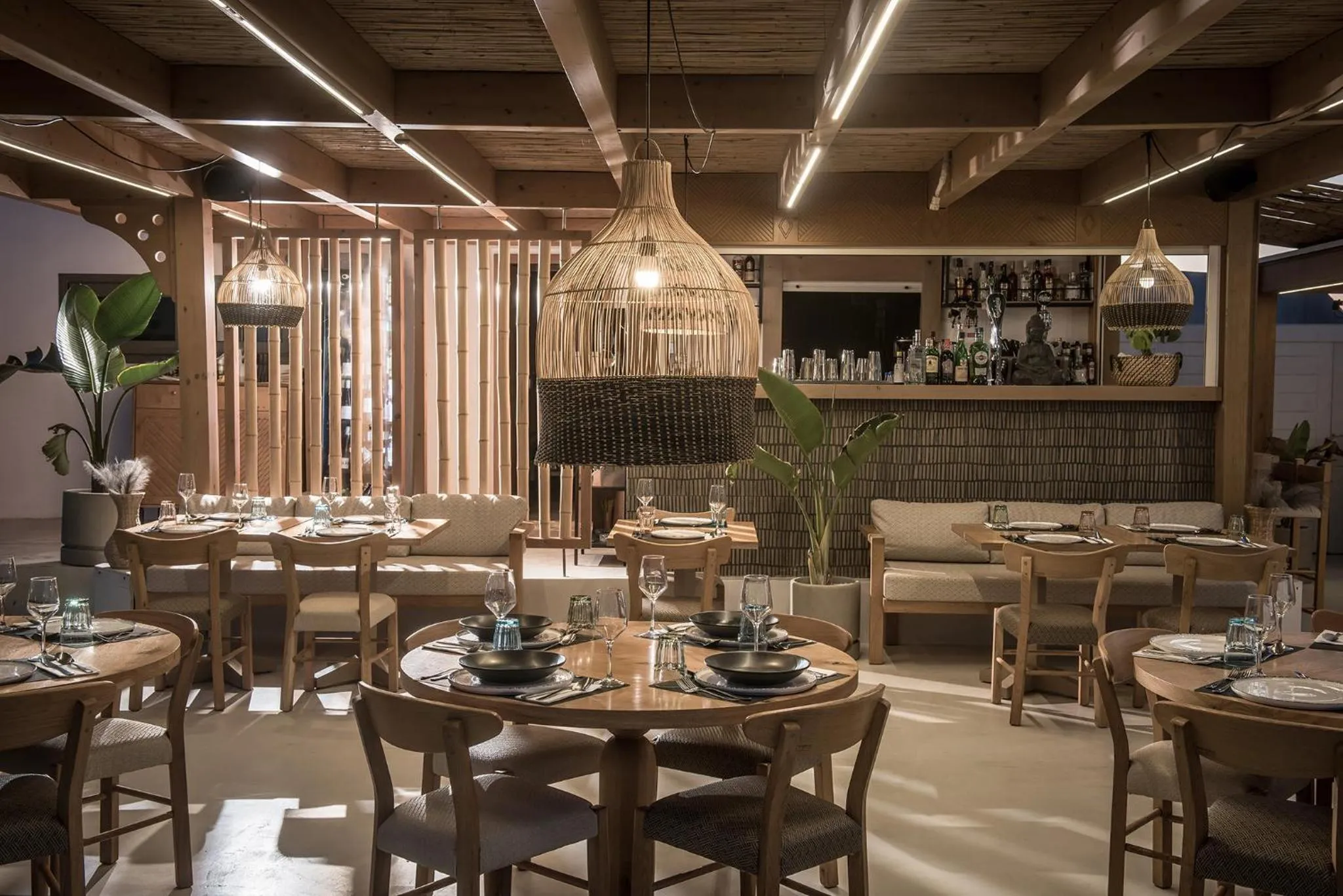 Restaurant/places to eat in Enorme Maya Beach Hotel-Adults Only