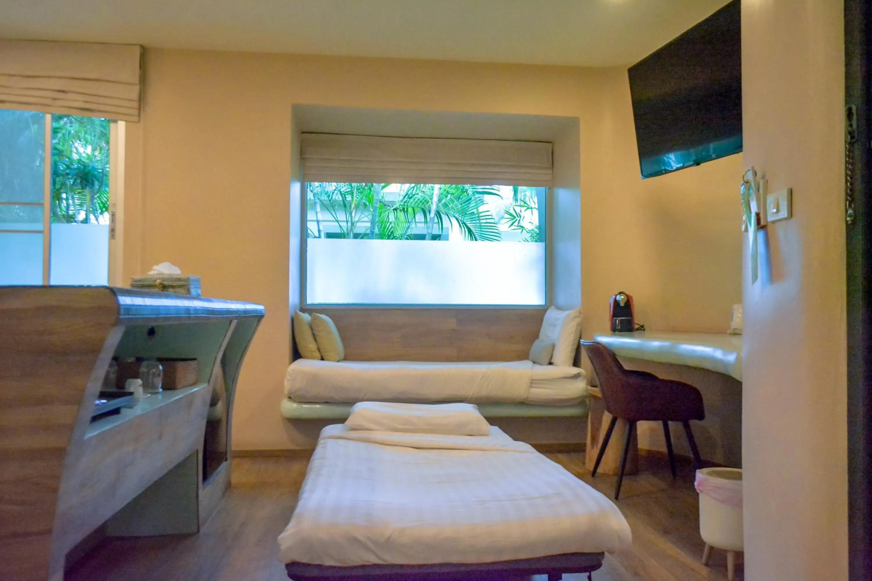 Le Divine Comedie Beach Resort