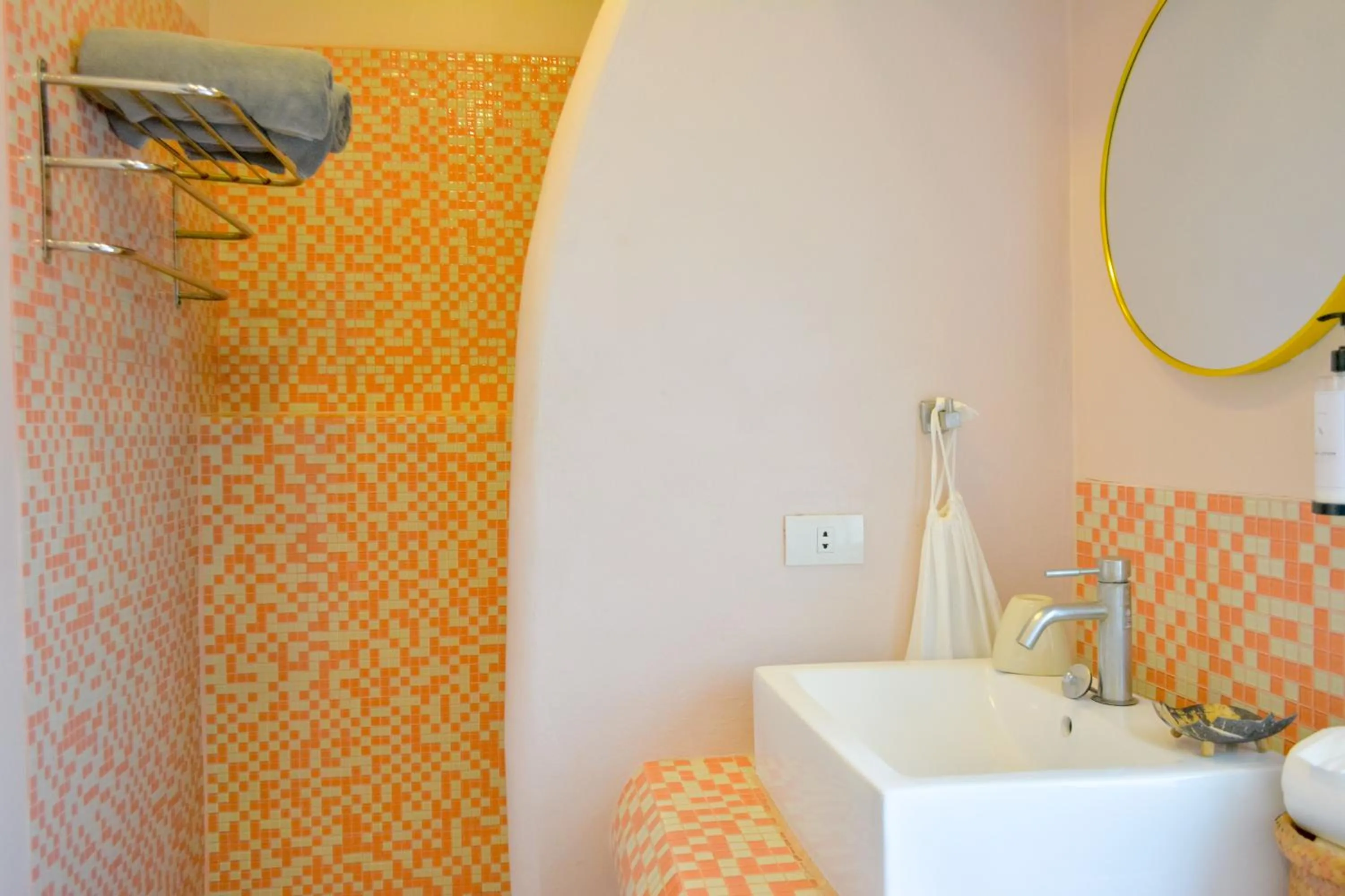 Le Divine Comedie Beach Resort