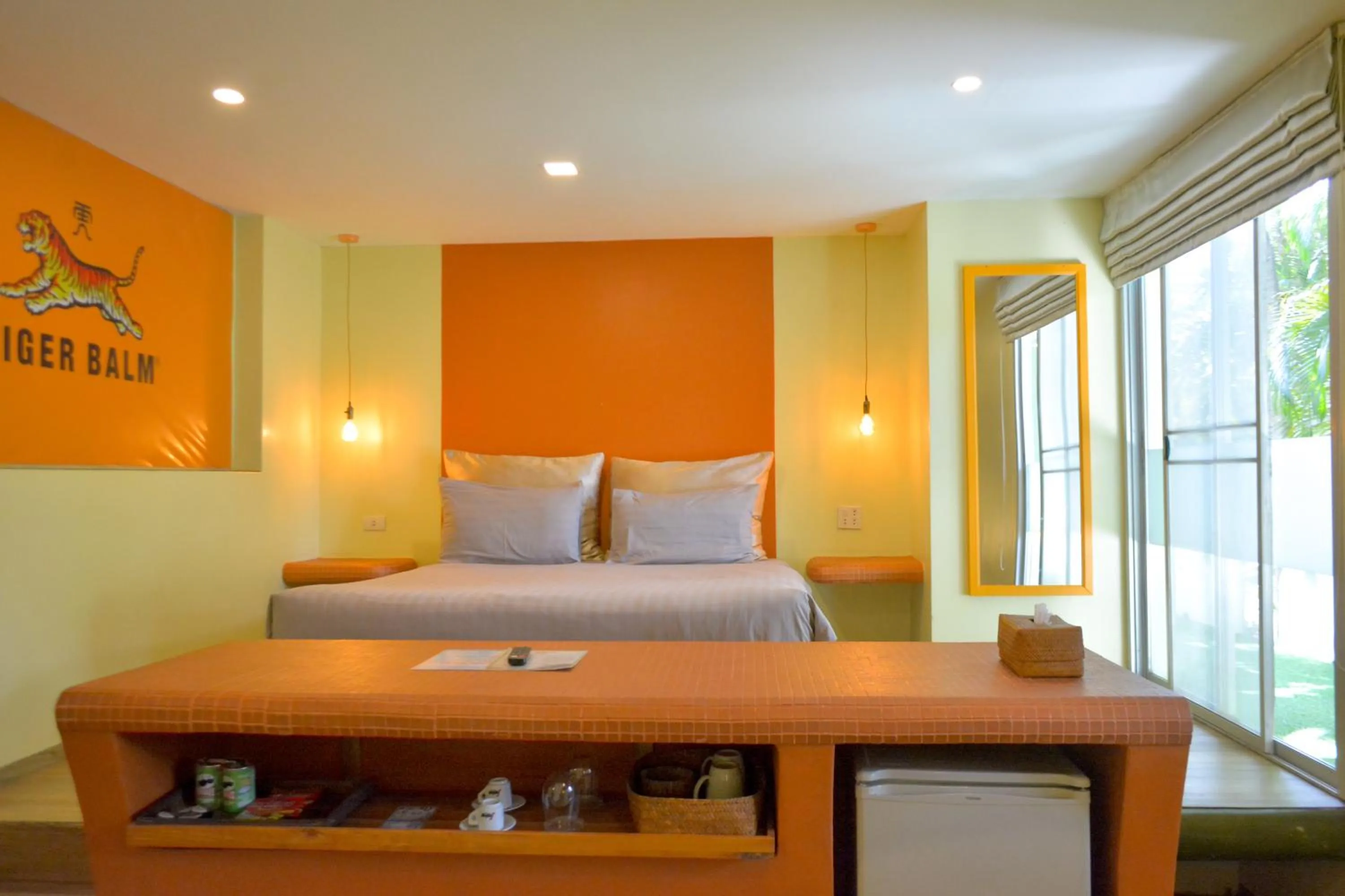 Bed in Le Divine Comedie Beach Resort