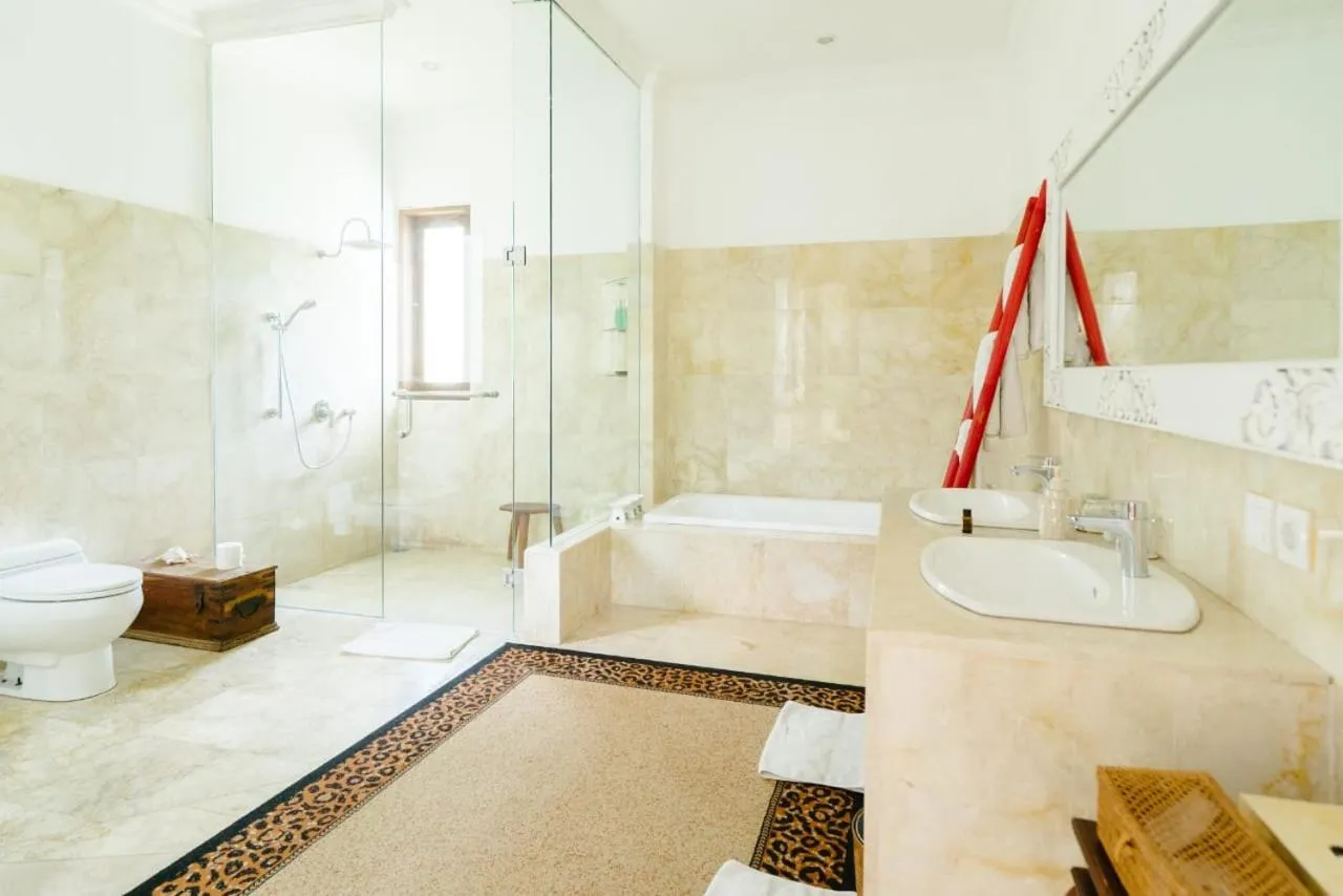 Avillion Villa Cinta @Sanur, Bali