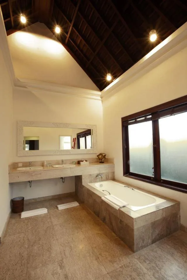 Avillion Villa Cinta @Sanur, Bali