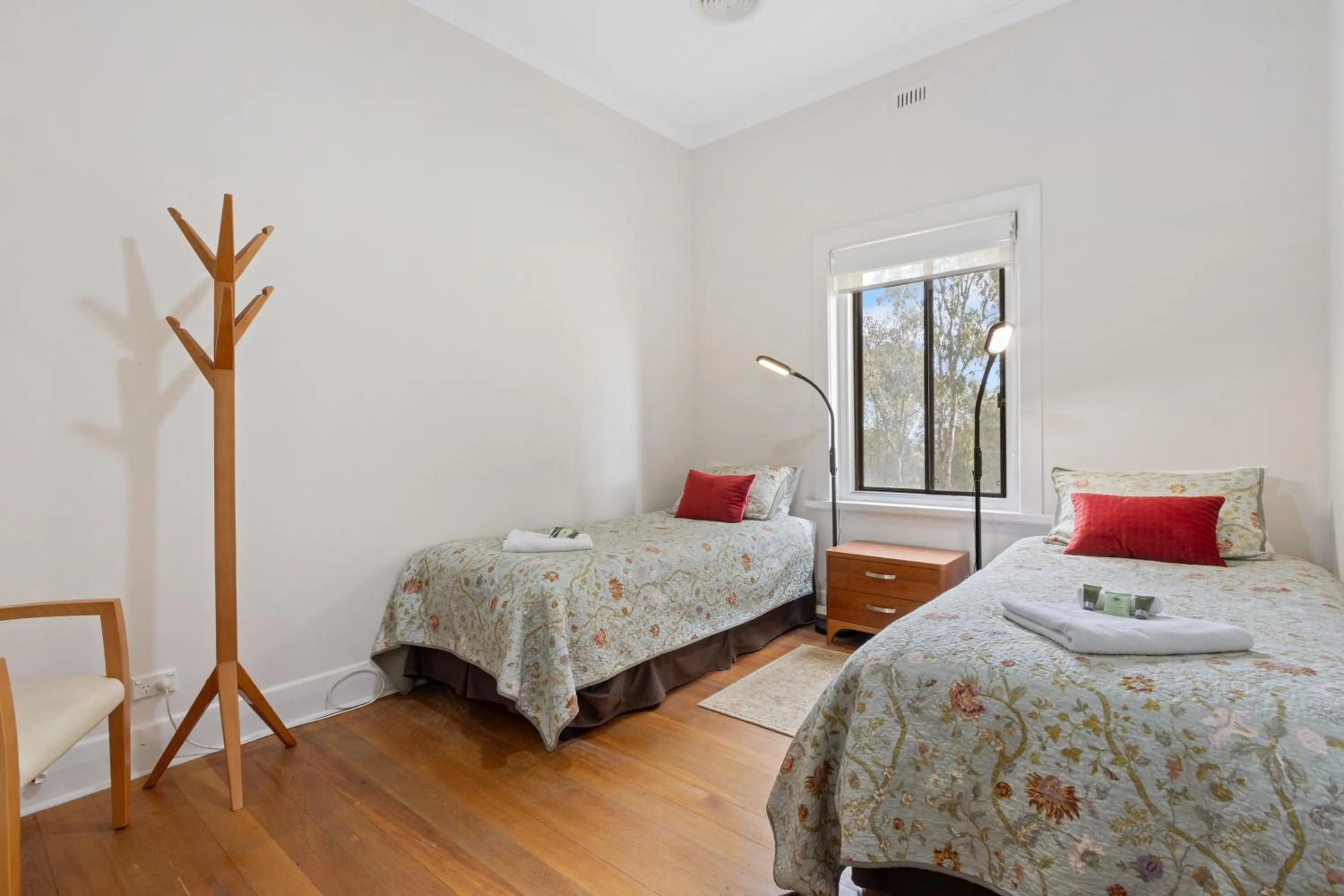 Bedroom, Bed in Lambert Estate Retreat