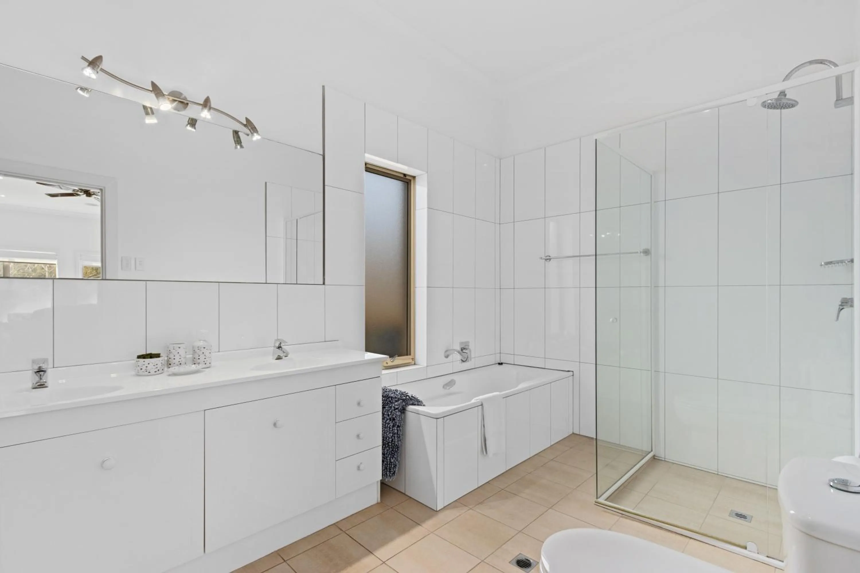 Bathroom in Lambert Estate Retreat