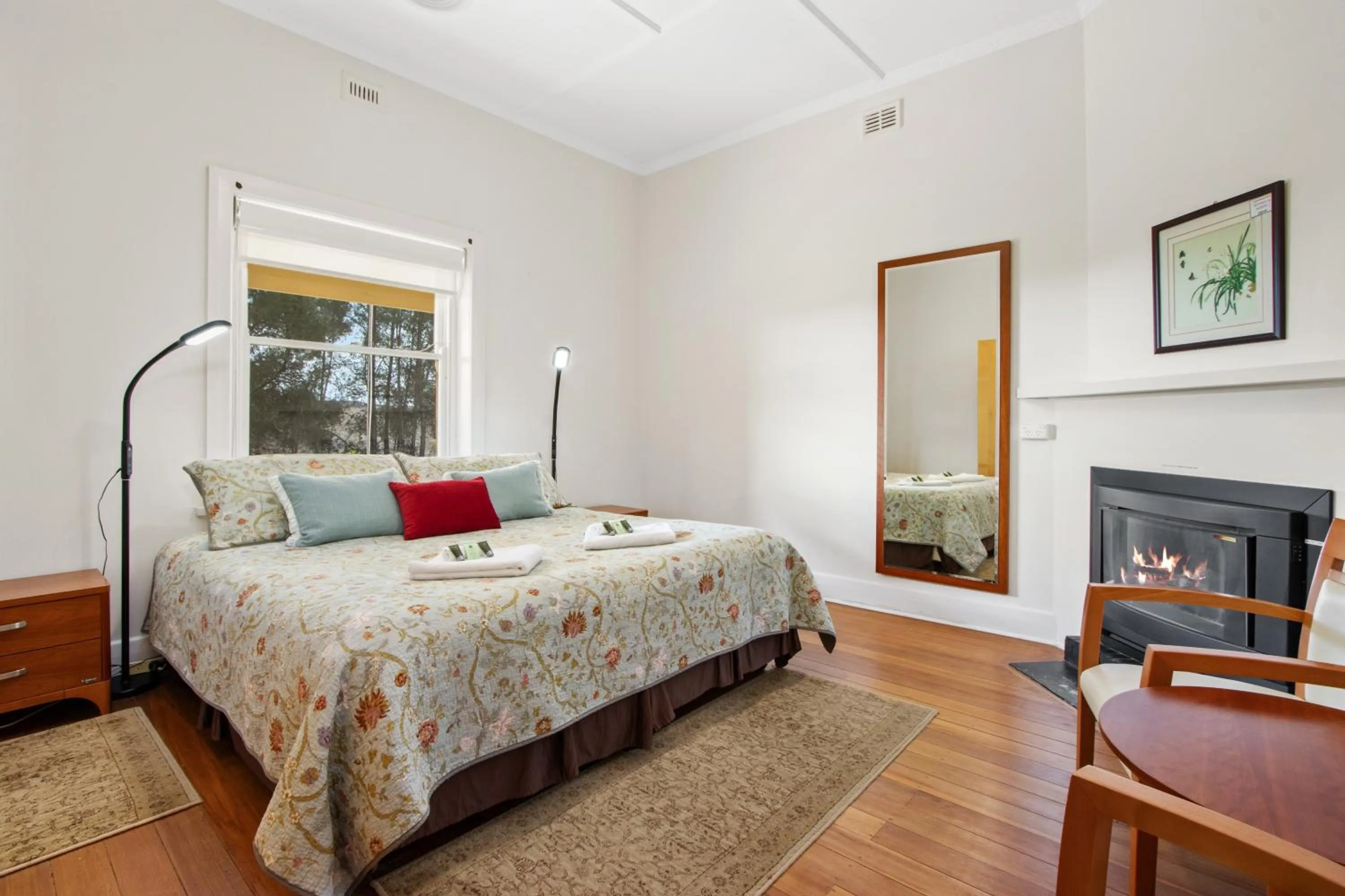 Bedroom, Bed in Lambert Estate Retreat
