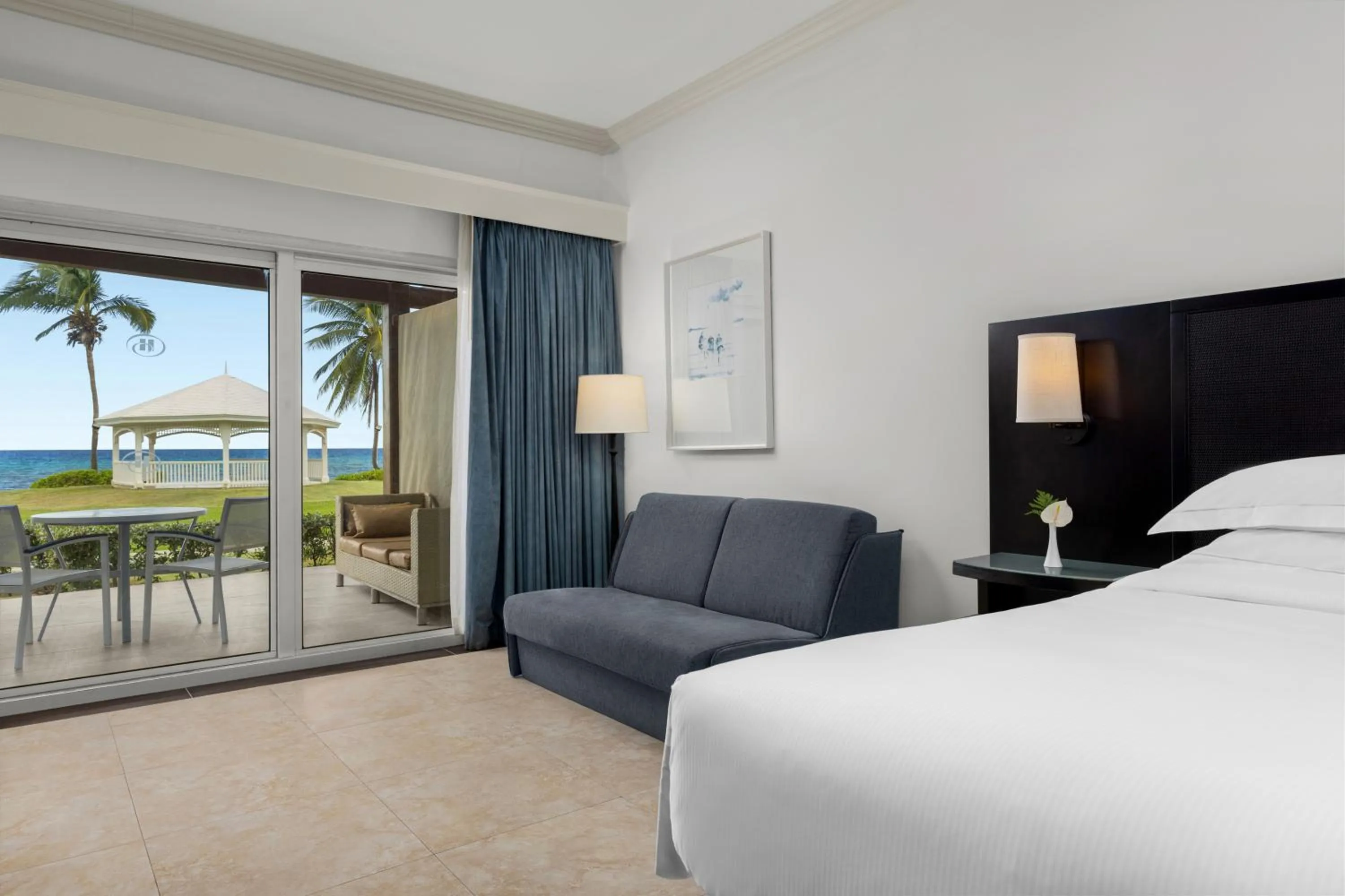 TV and multimedia, Bed in Dreams Rose Hall All-Inclusive Resort & Spa