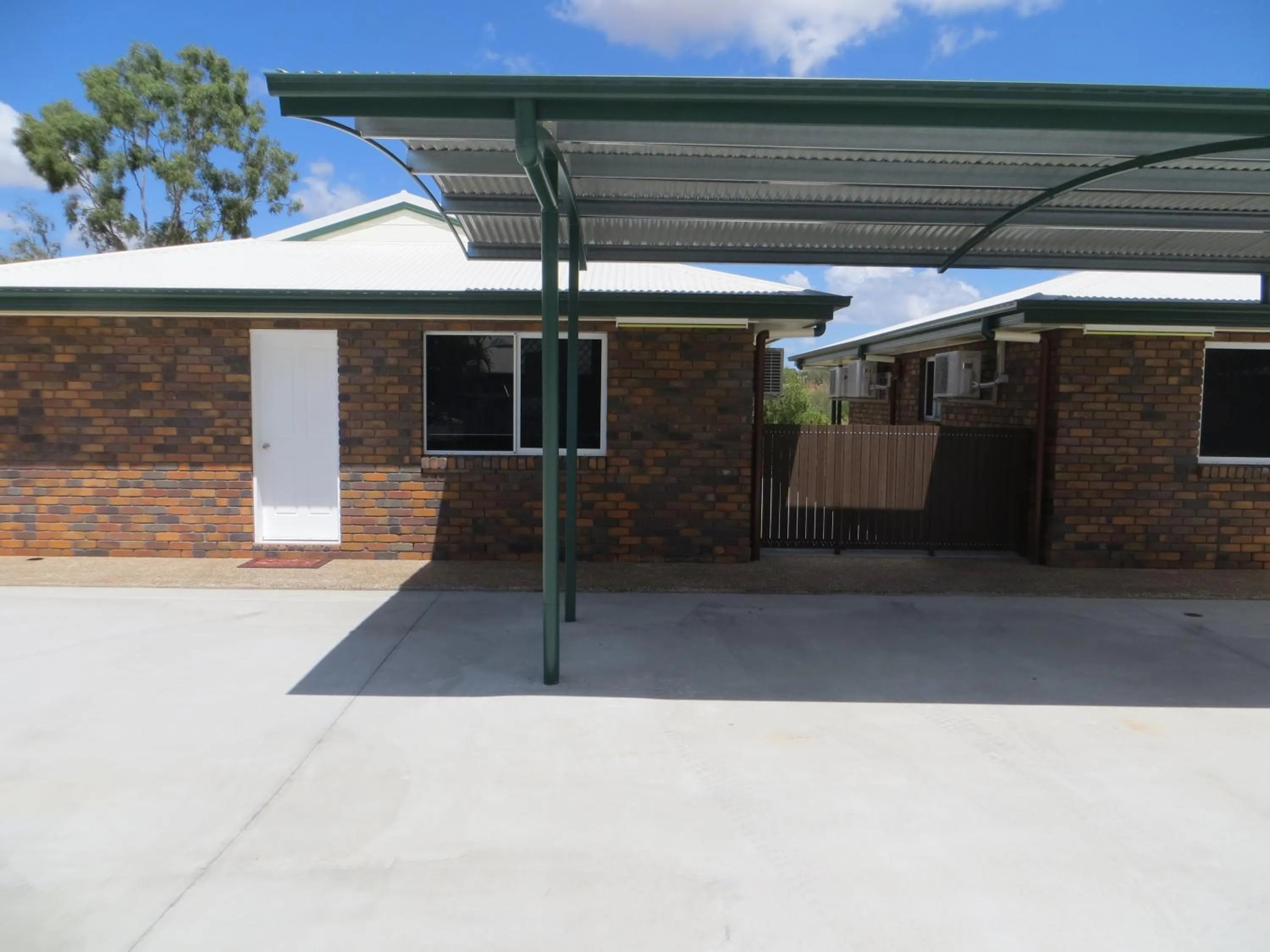 Property building in Heritage Lodge Motel