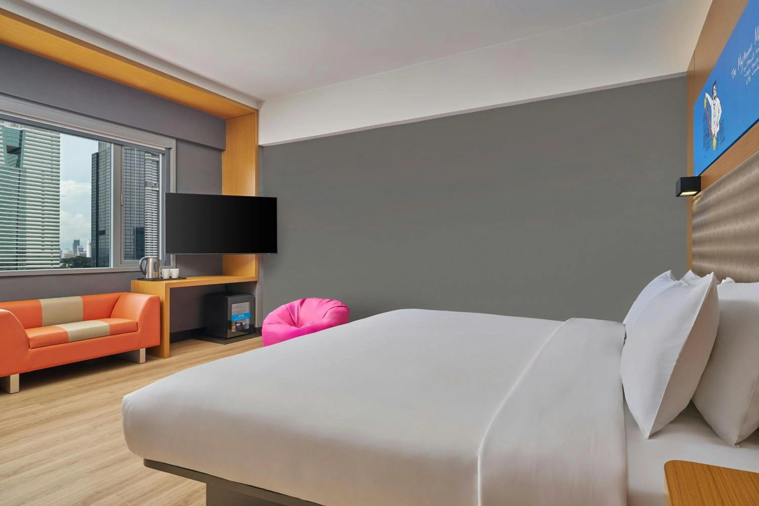 Photo of the whole room, Bed in Aloft Kuala Lumpur Sentral