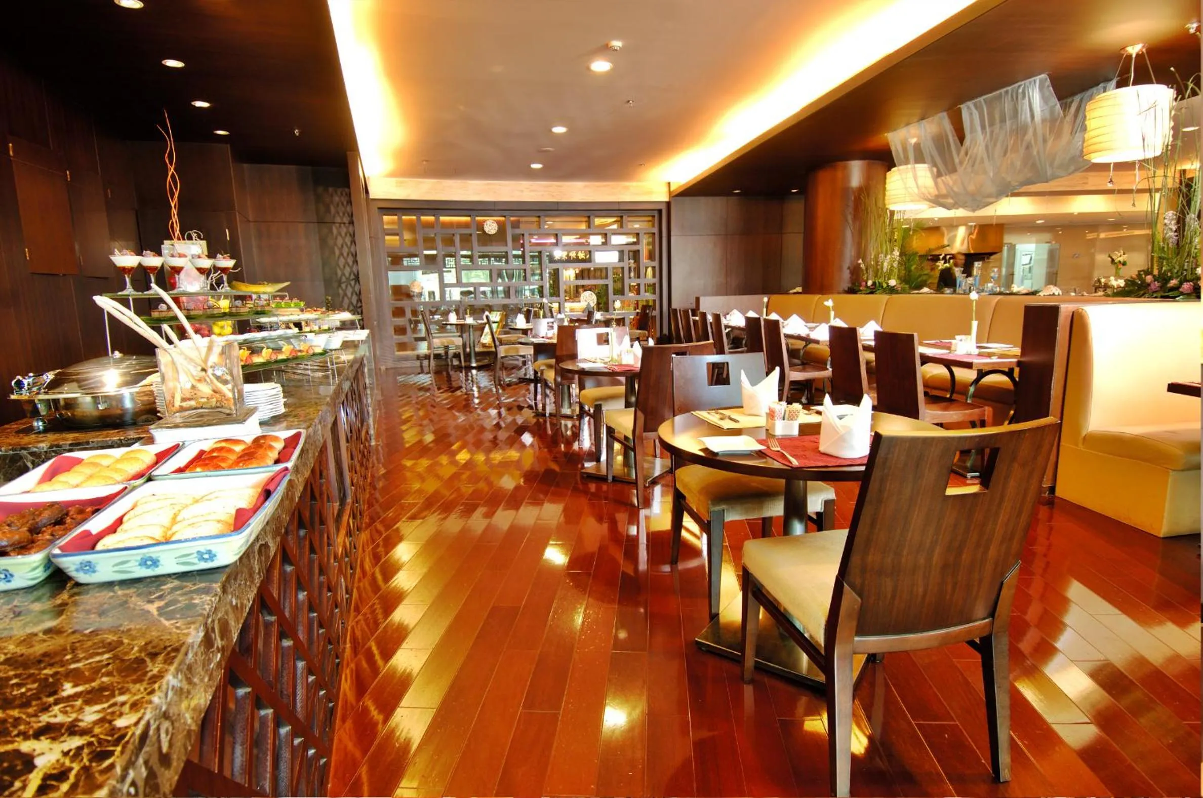 Restaurant/Places to Eat in Jianguo Garden Hotel