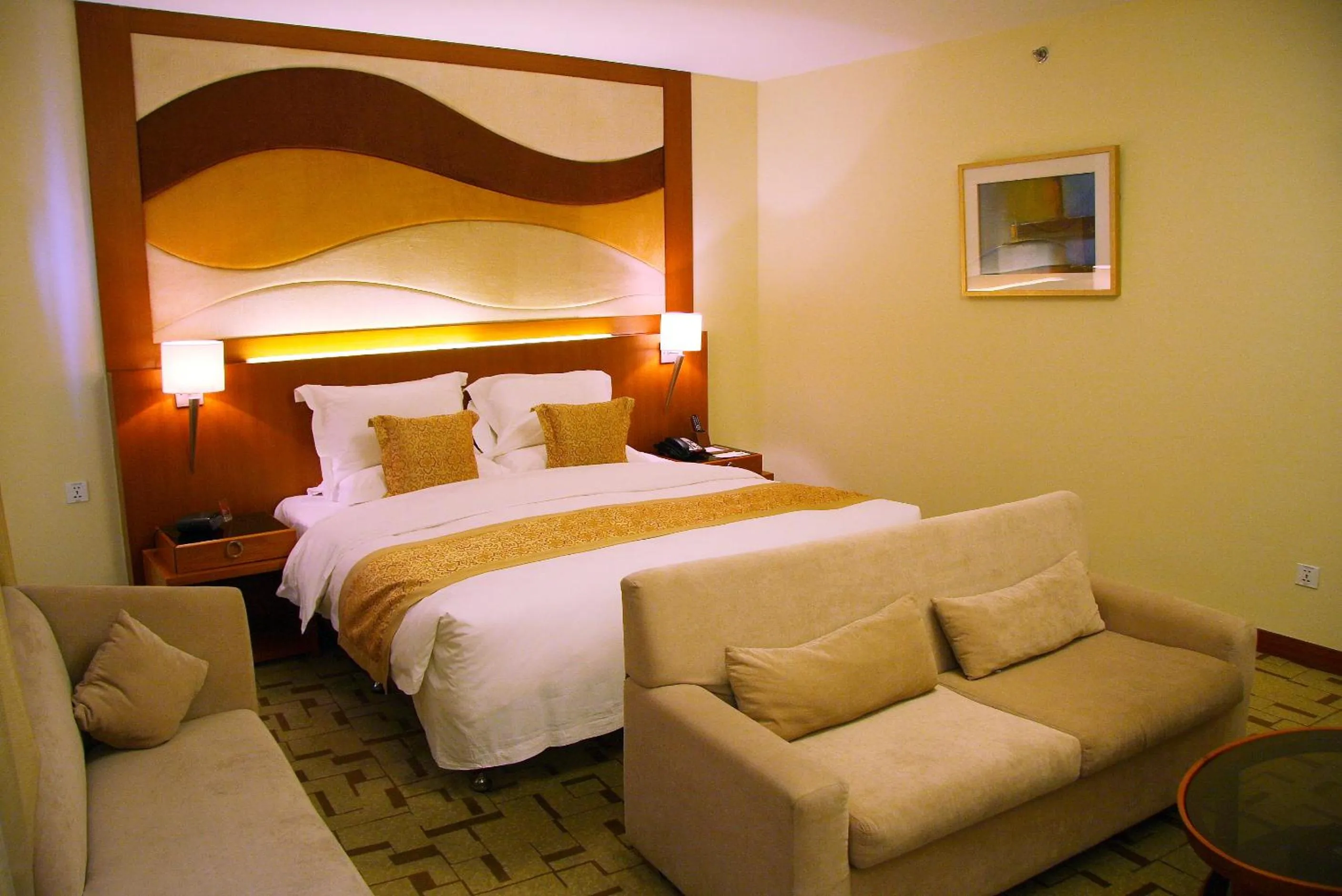 Bedroom in Jianguo Garden Hotel