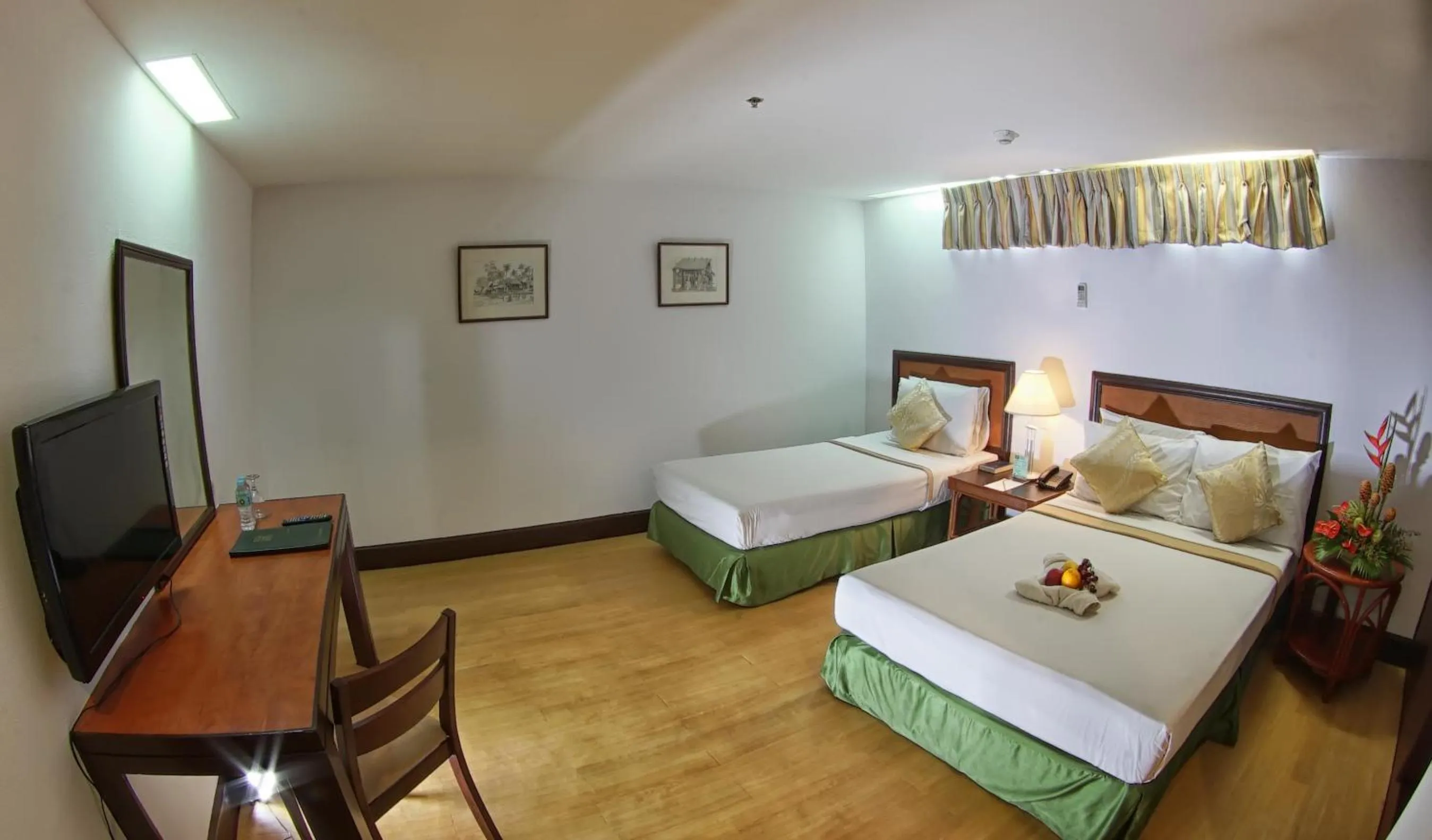 Bed in Rajah Park Hotel by Hiverooms