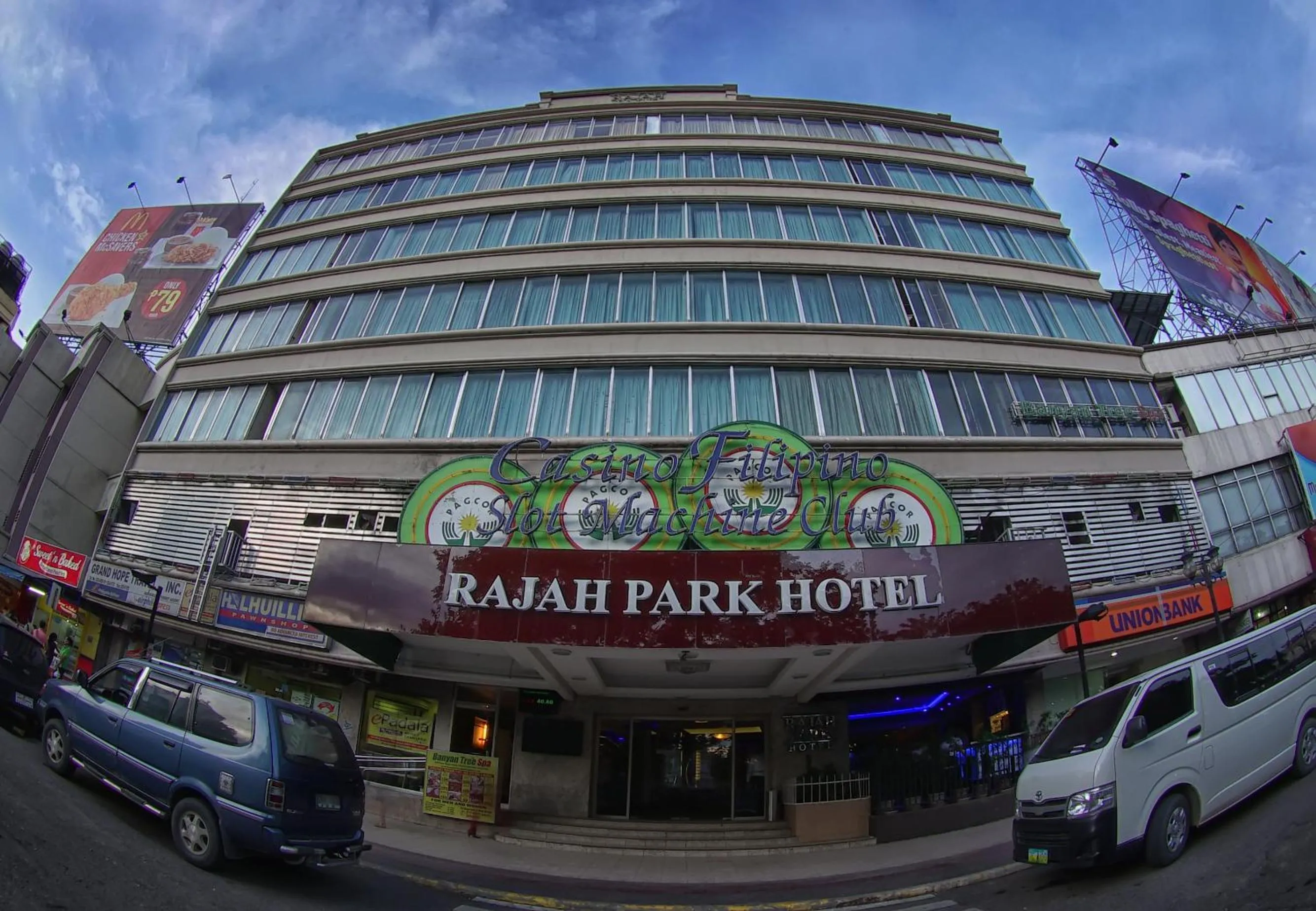 Facade/entrance in Rajah Park Hotel by Hiverooms