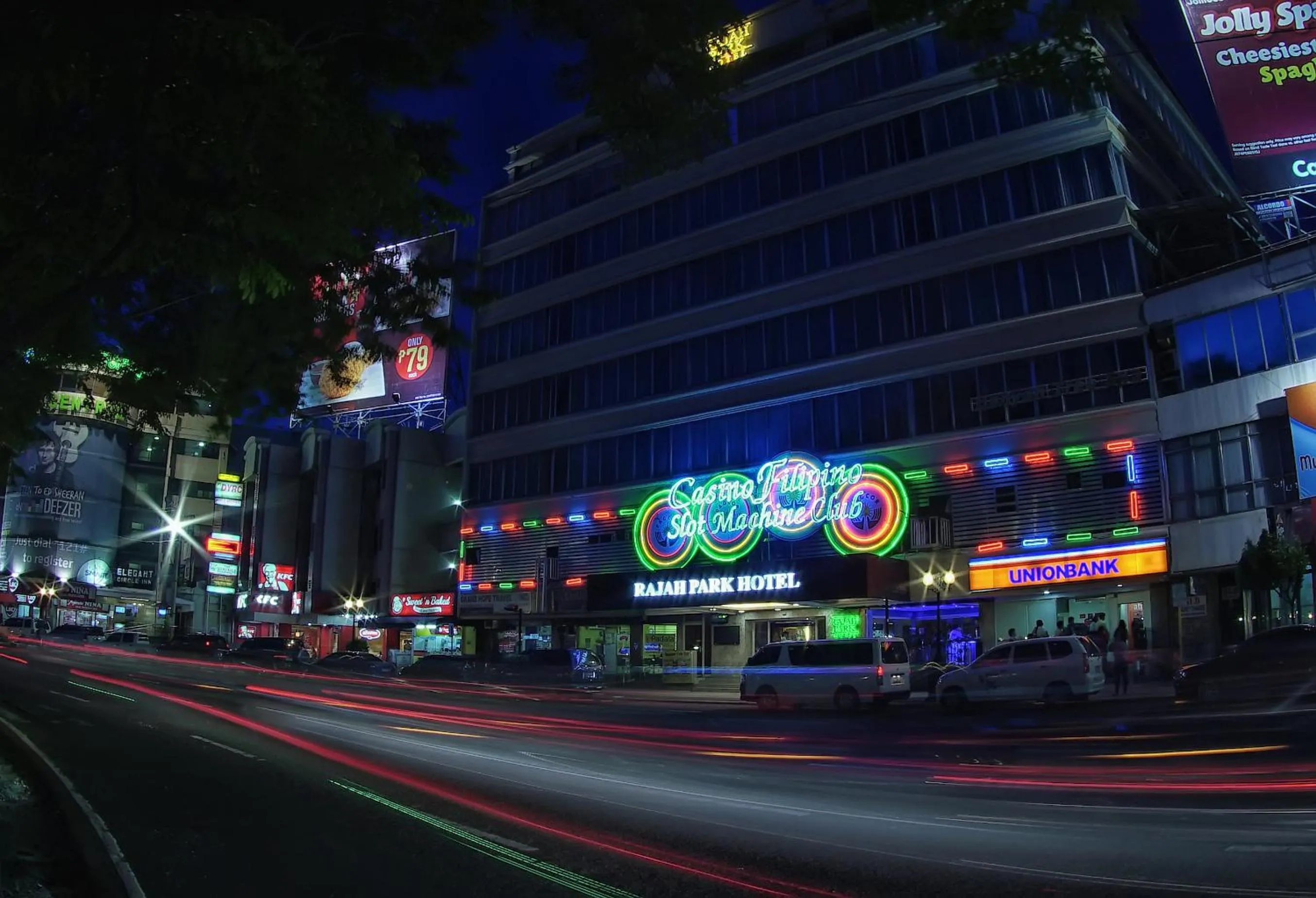 Facade/entrance in Rajah Park Hotel by Hiverooms