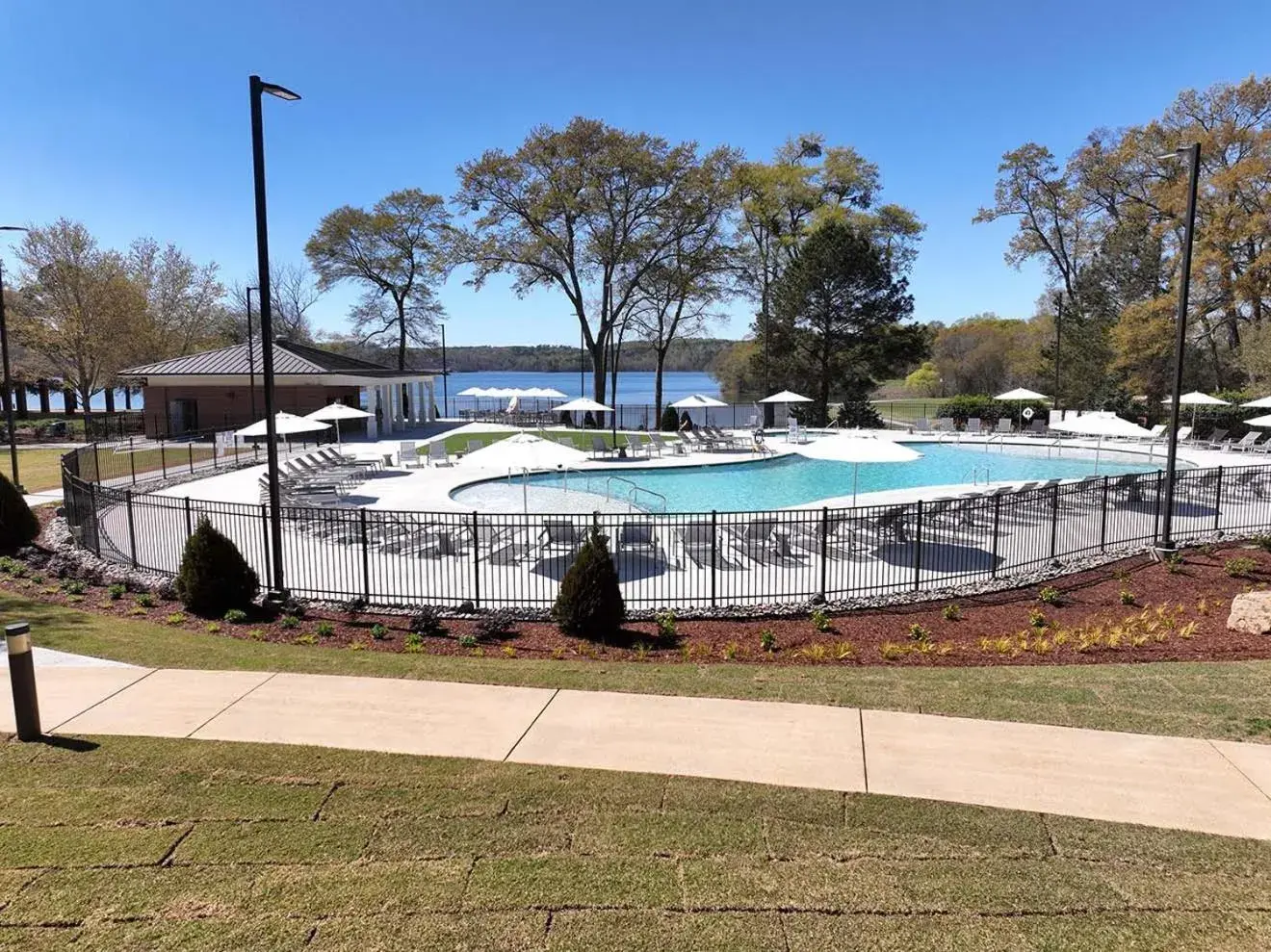 Single Room with Lake View - single occupancy in James F. Martin Inn Single Room with Lake View - single occupancy in James F. Martin Inn