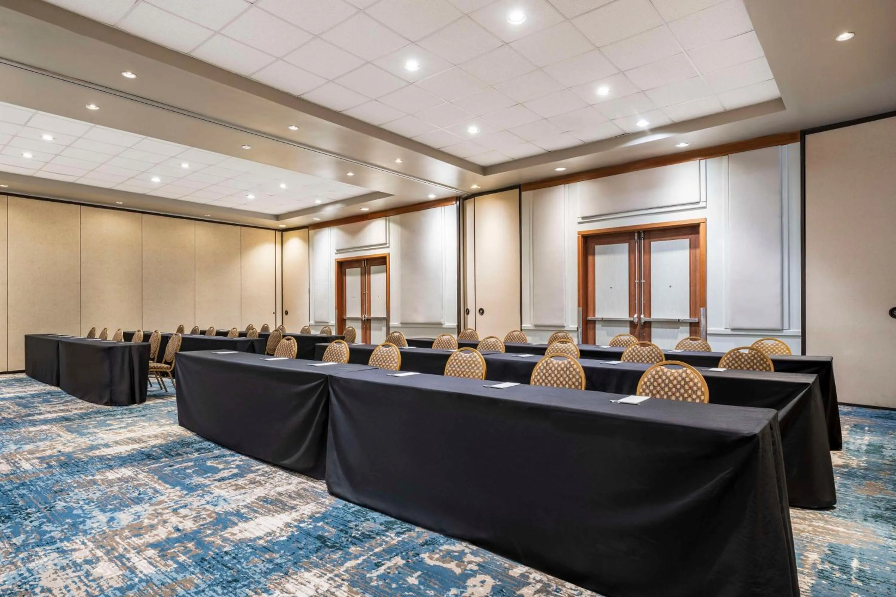 Meeting/conference room in Embassy Suites by Hilton Dorado del Mar Beach Resort
