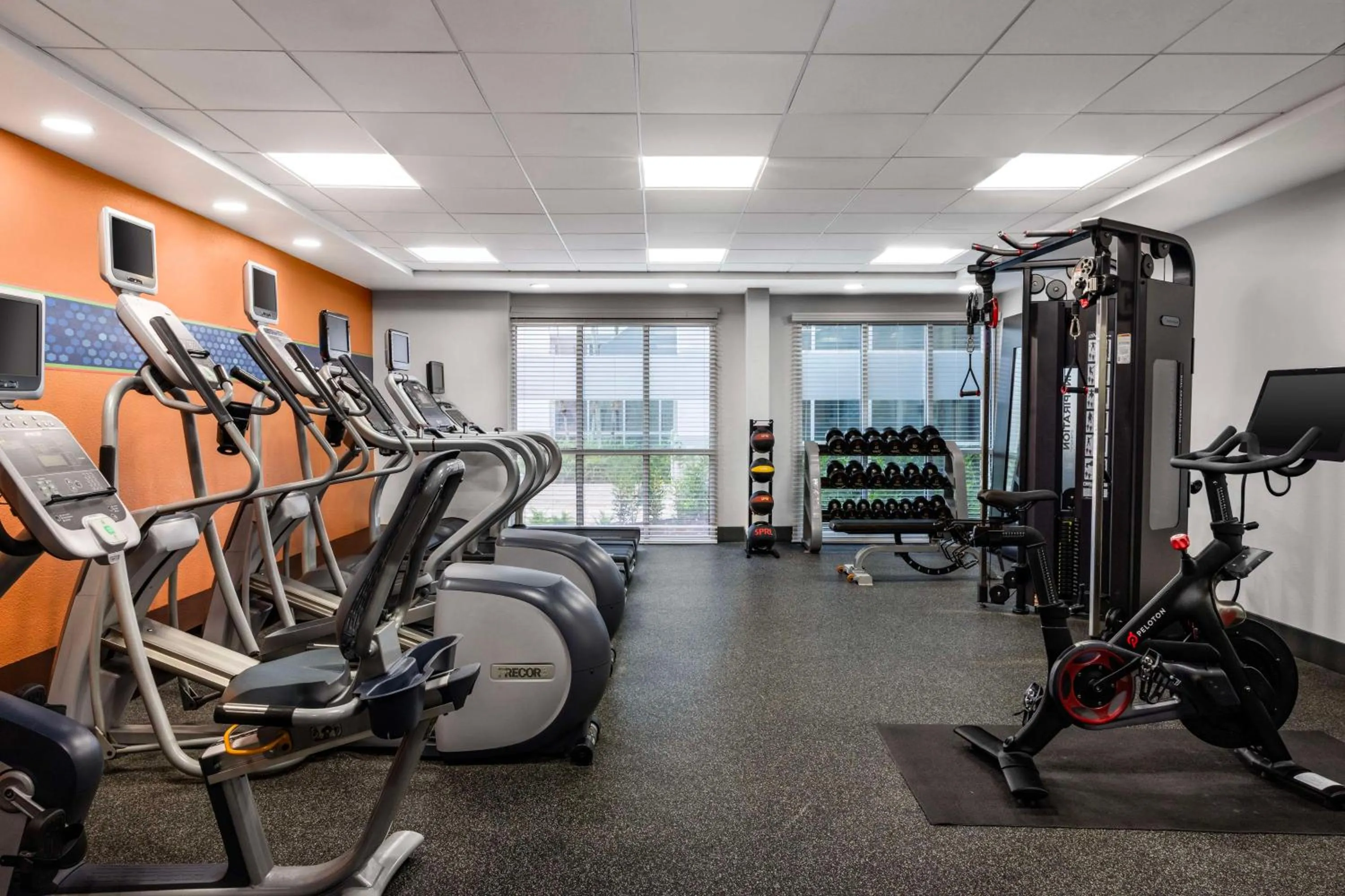Fitness centre/facilities in Hampton Inn & Suites San Juan