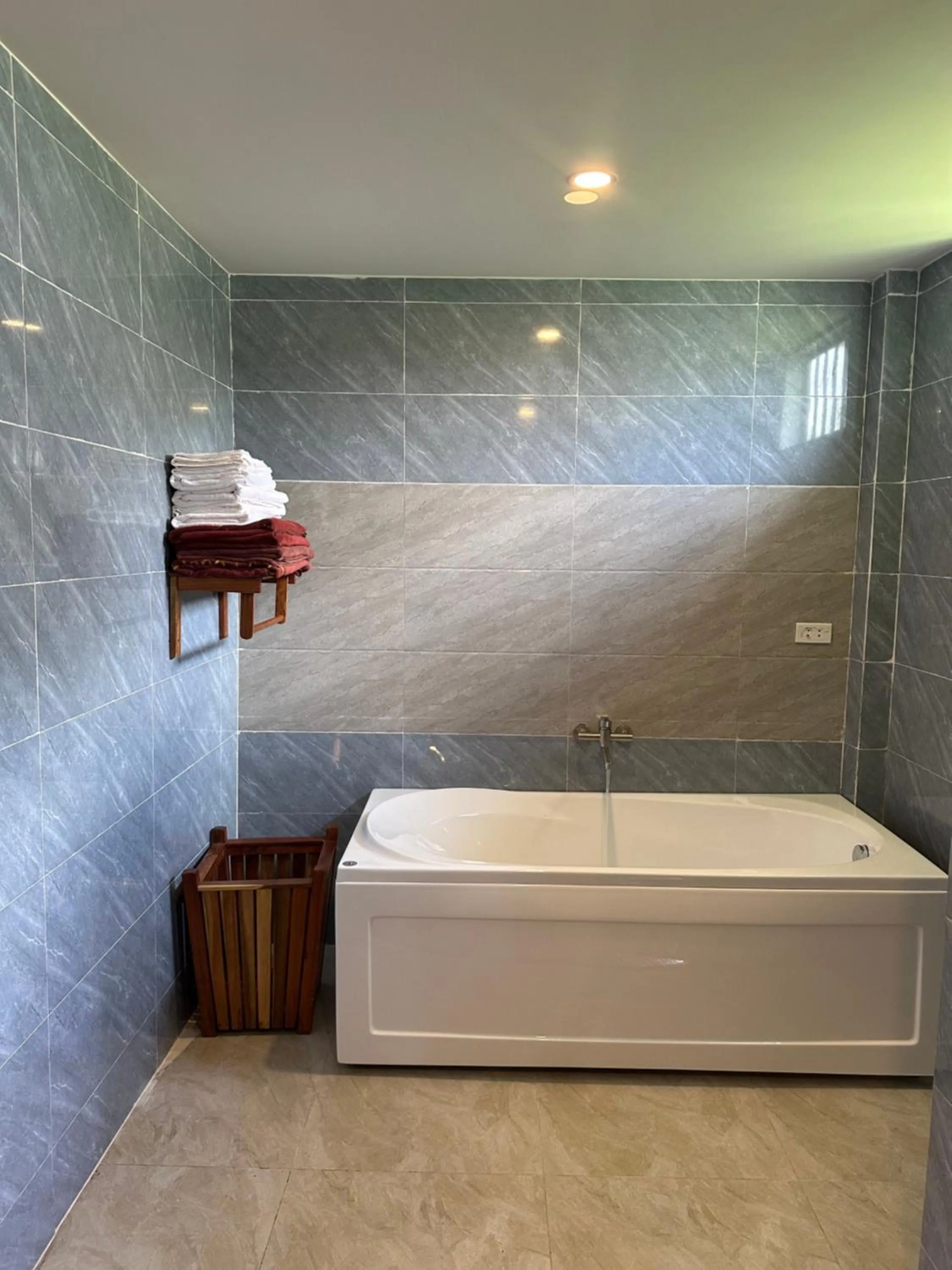 Bathroom in Island Lodge