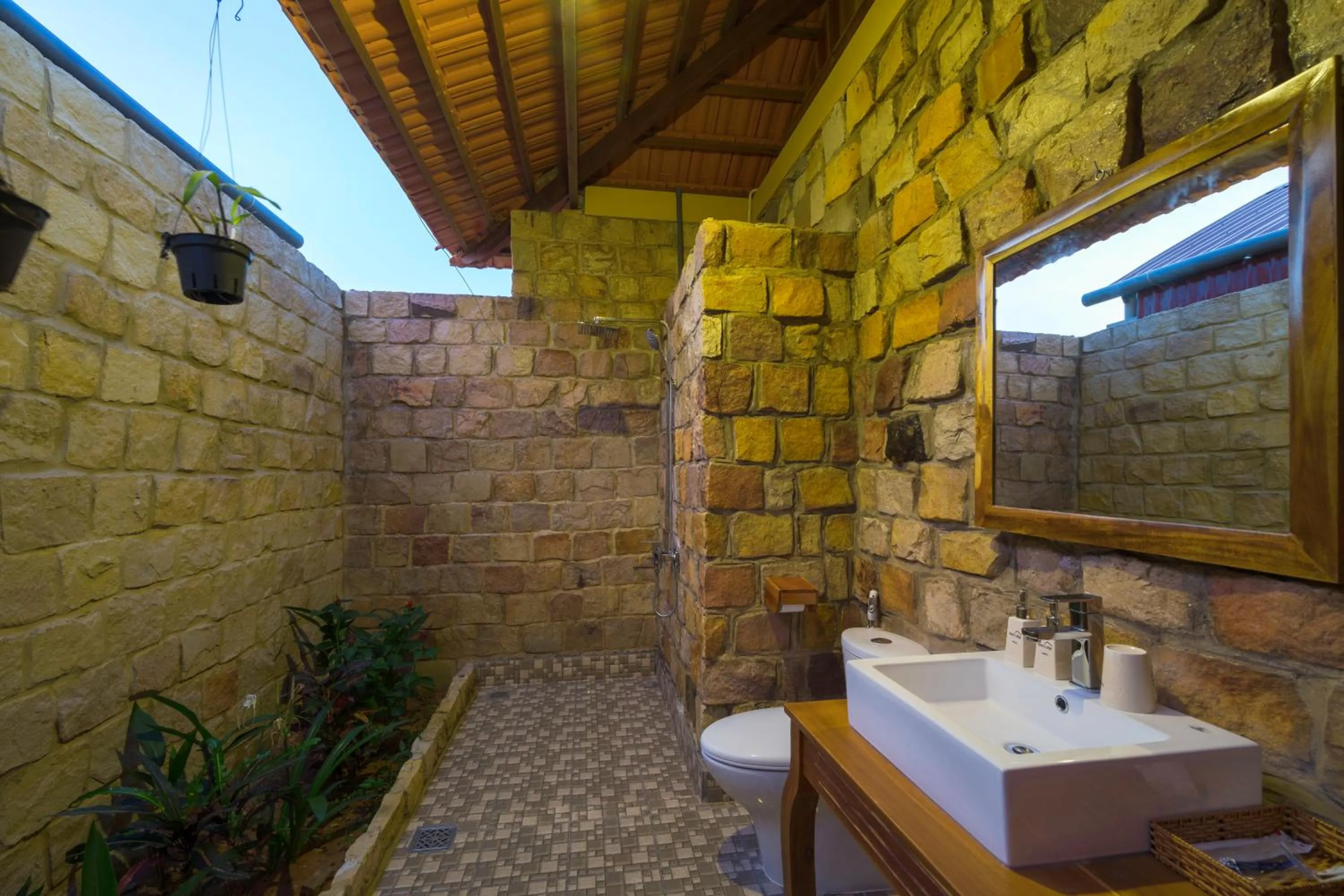 Bathroom in Island Lodge