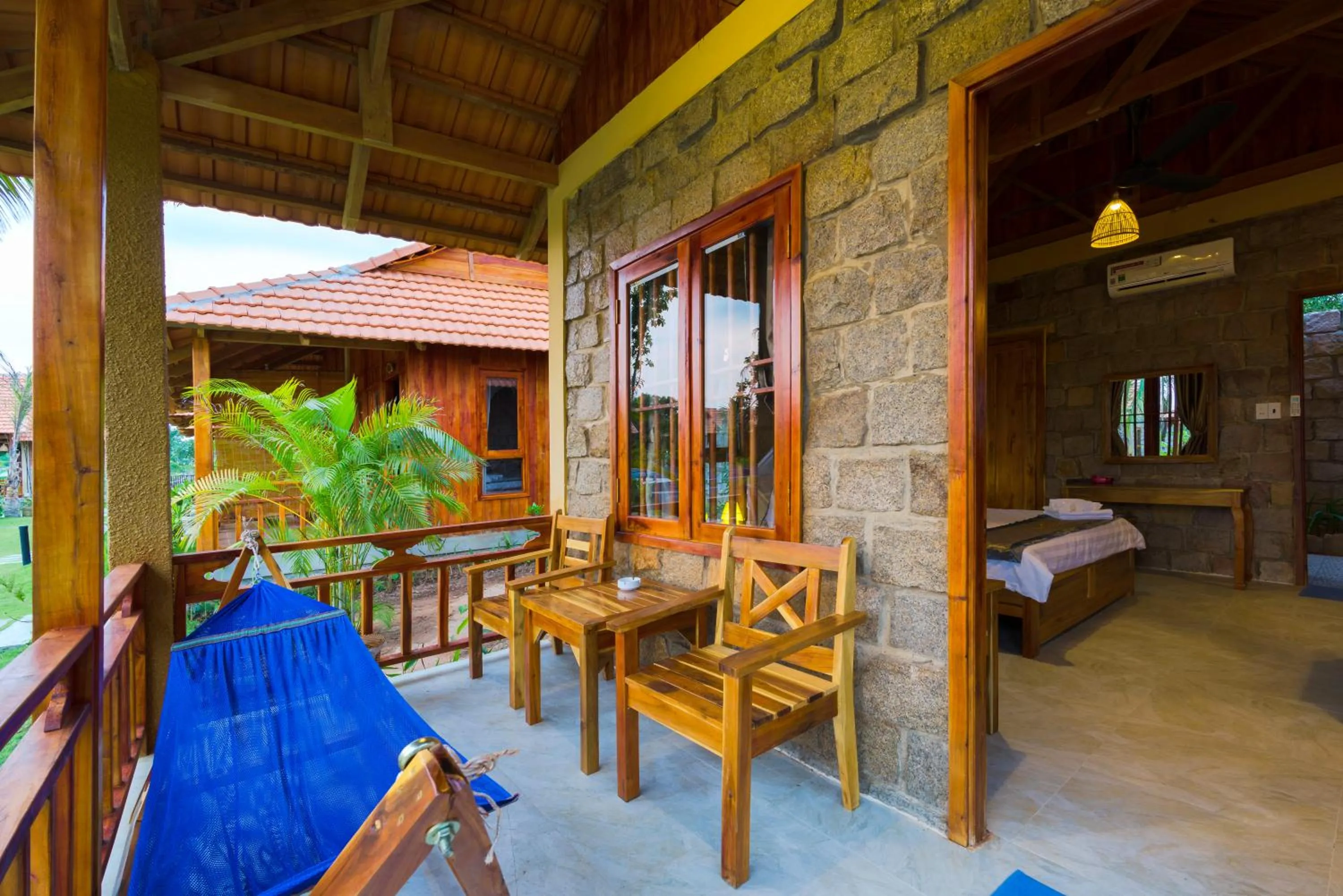 Patio in Island Lodge