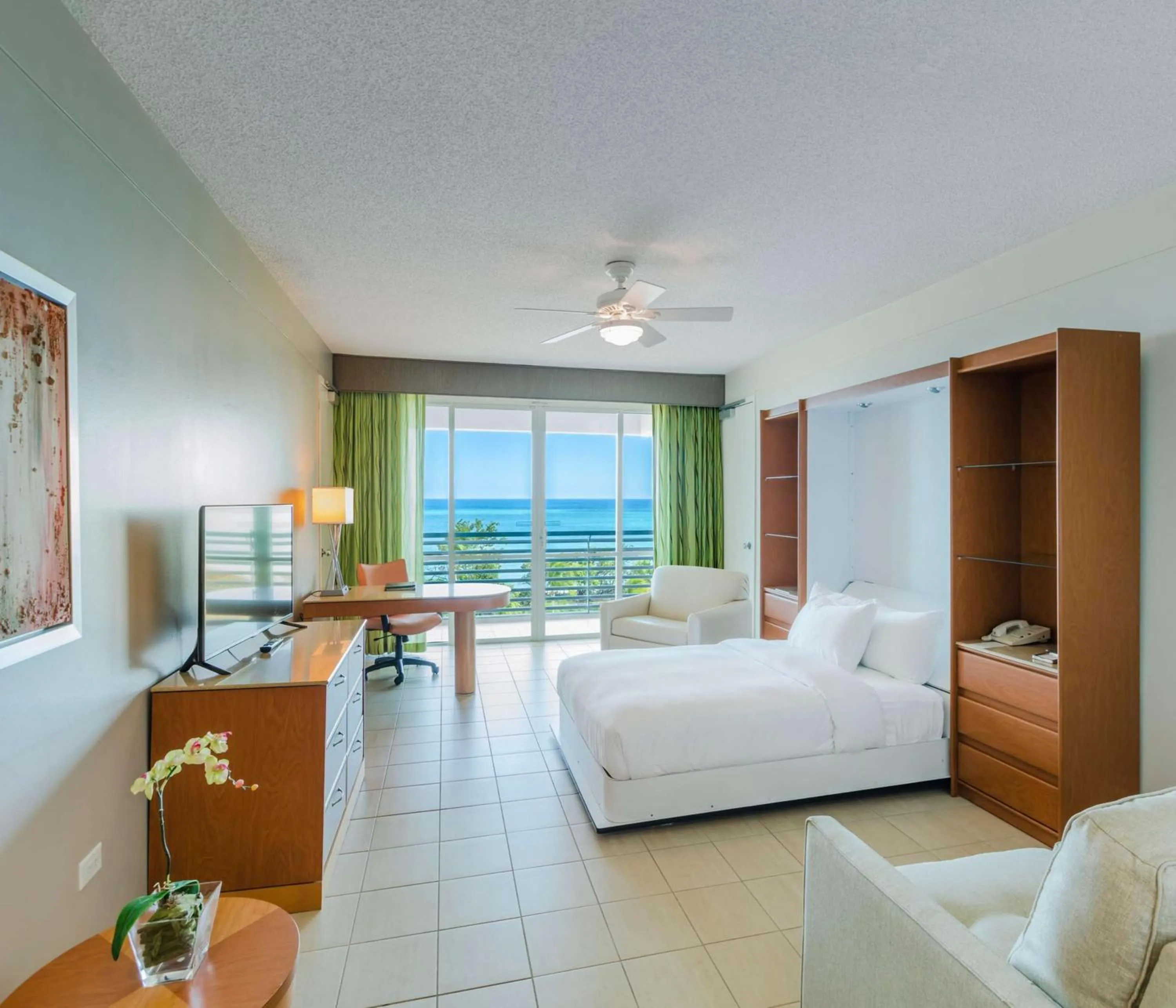 Bedroom, Bed in Hilton Ponce Golf & Casino Resort