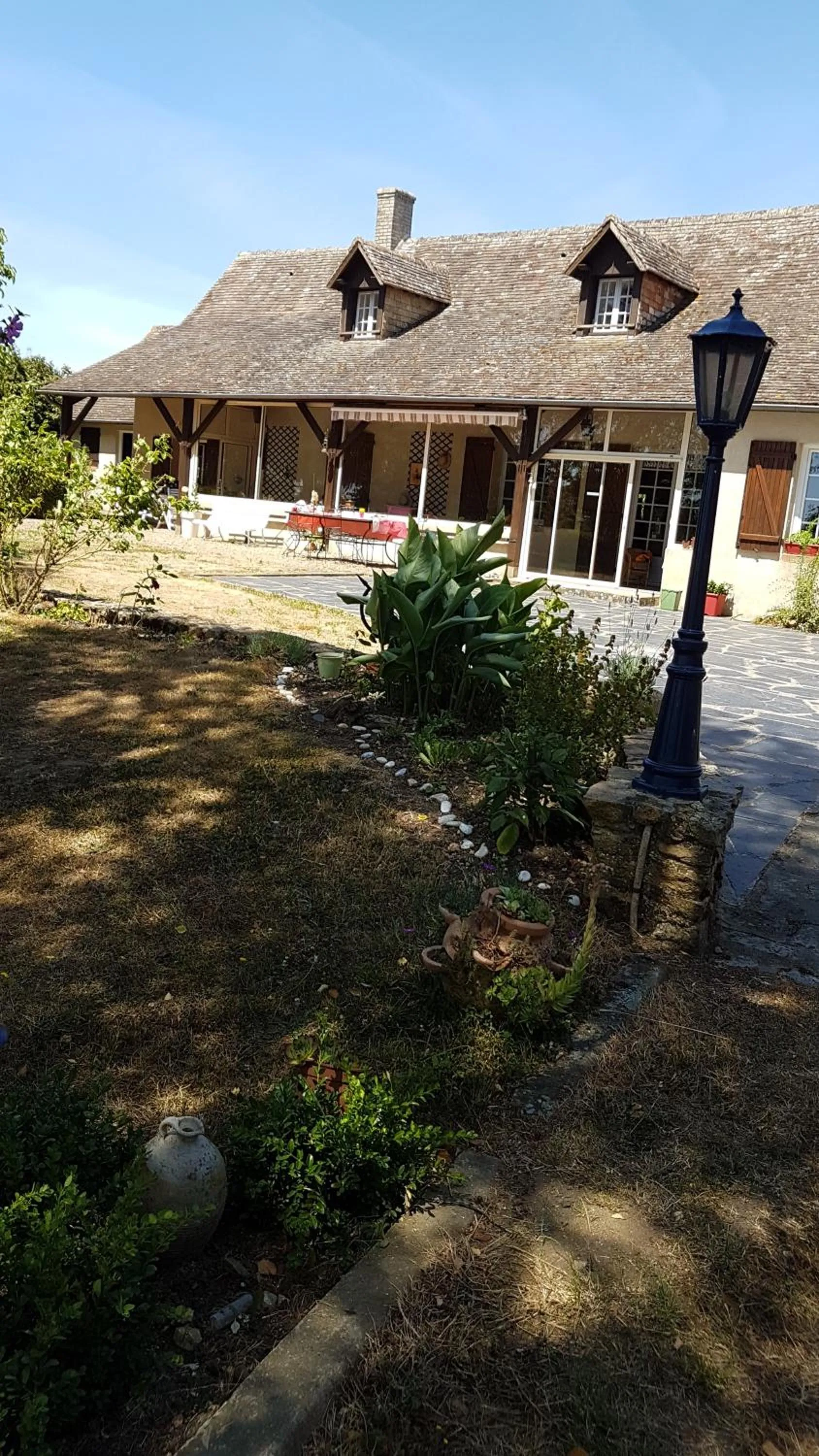 Property building in Le Vitard