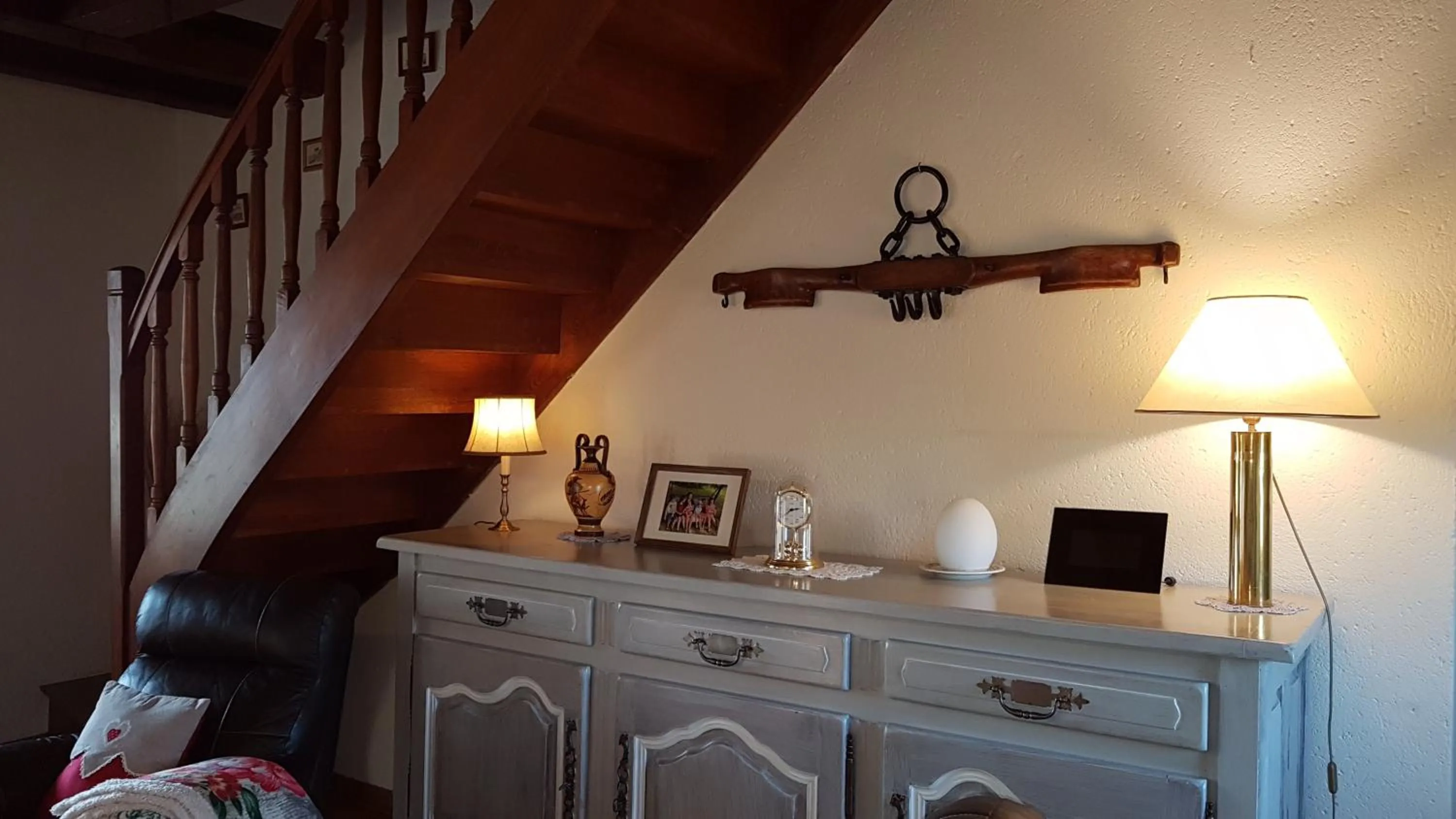 Communal lounge/ TV room in Le Vitard