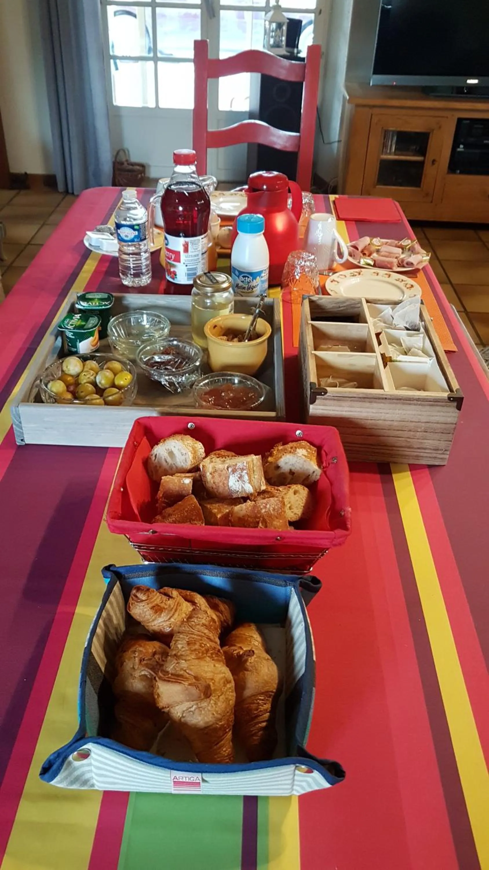Continental breakfast in Le Vitard