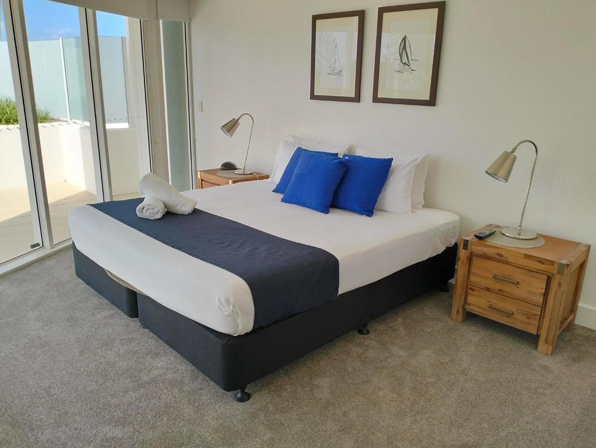 Bedroom, Bed in Kirra Surf Apartments