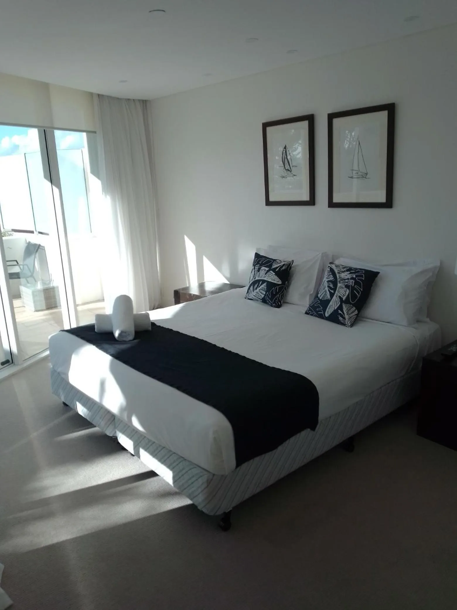 Bedroom, Bed in Kirra Surf Apartments