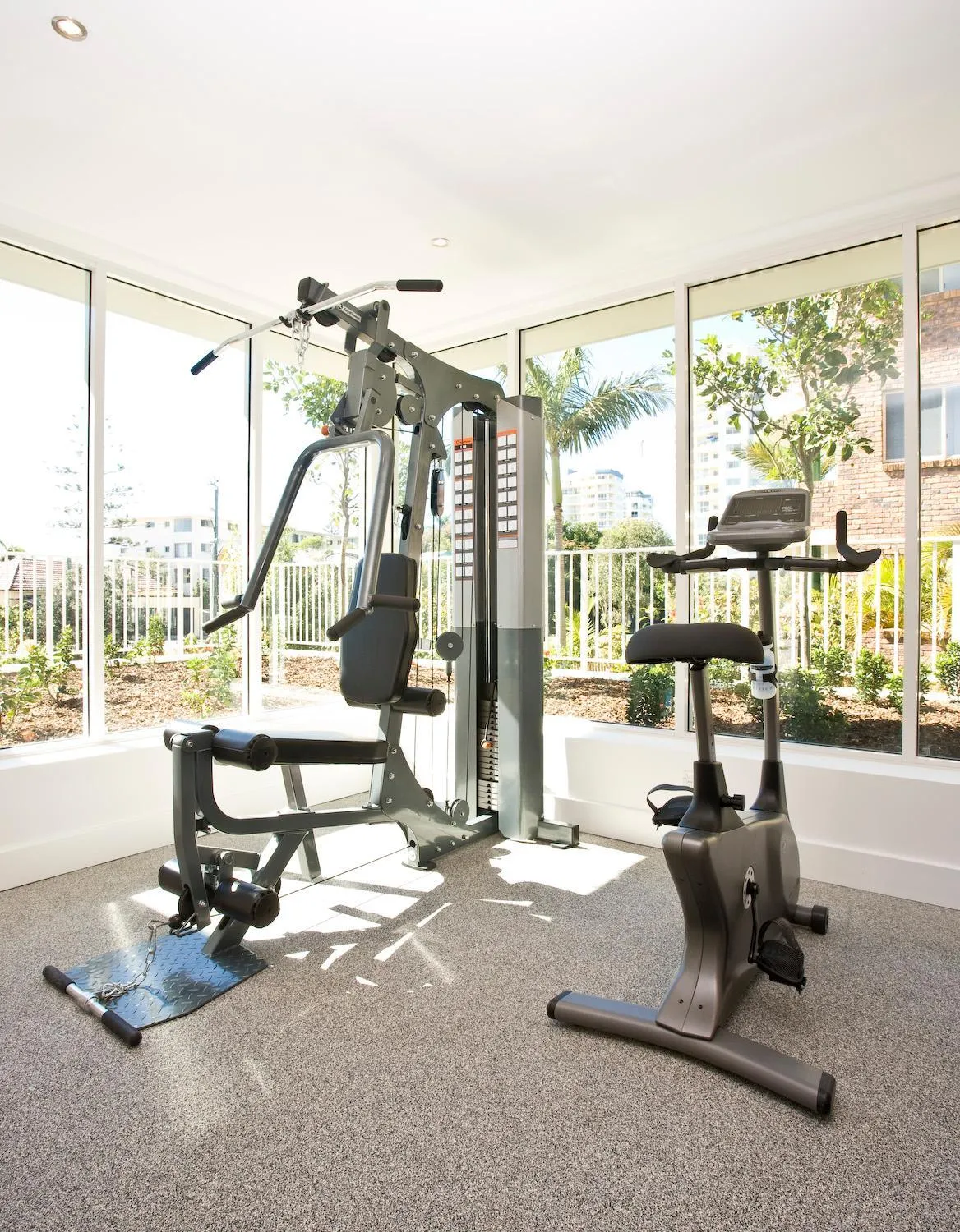 Fitness centre/facilities in Kirra Surf Apartments