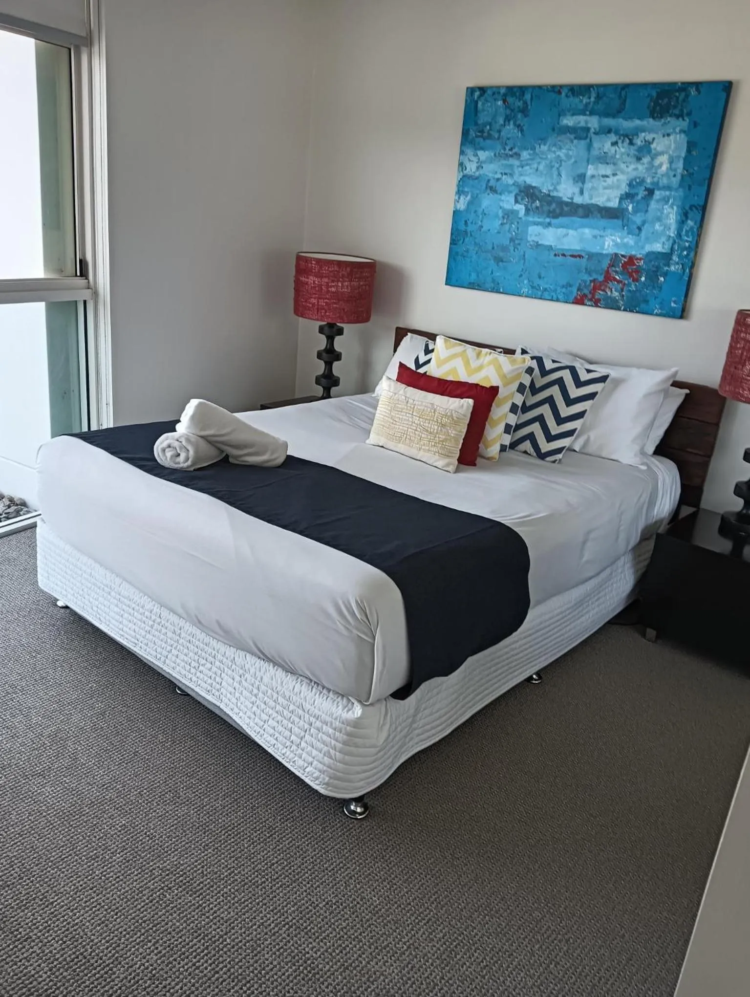 Bedroom, Bed in Kirra Surf Apartments