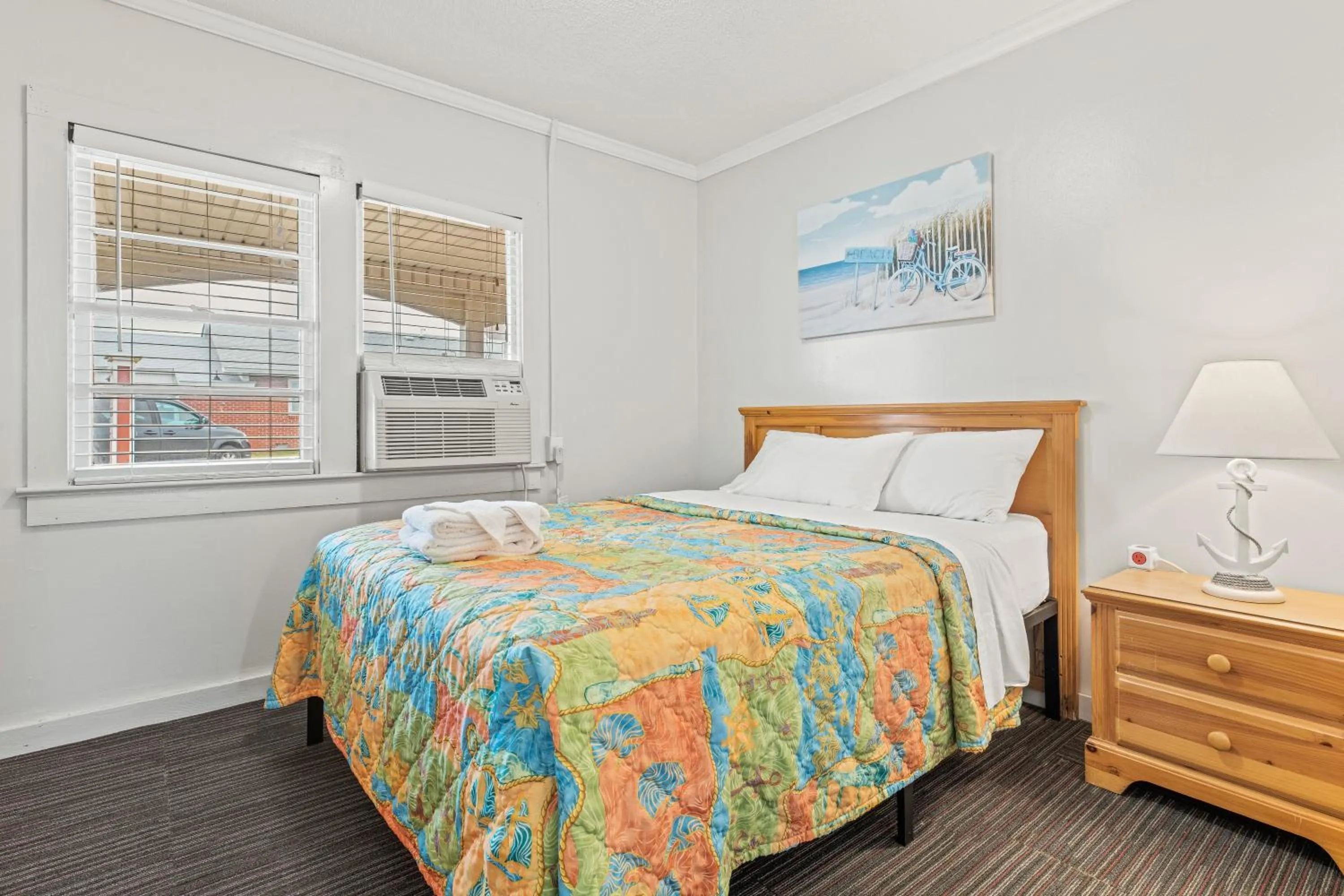 Bed in Cavalier by the Sea