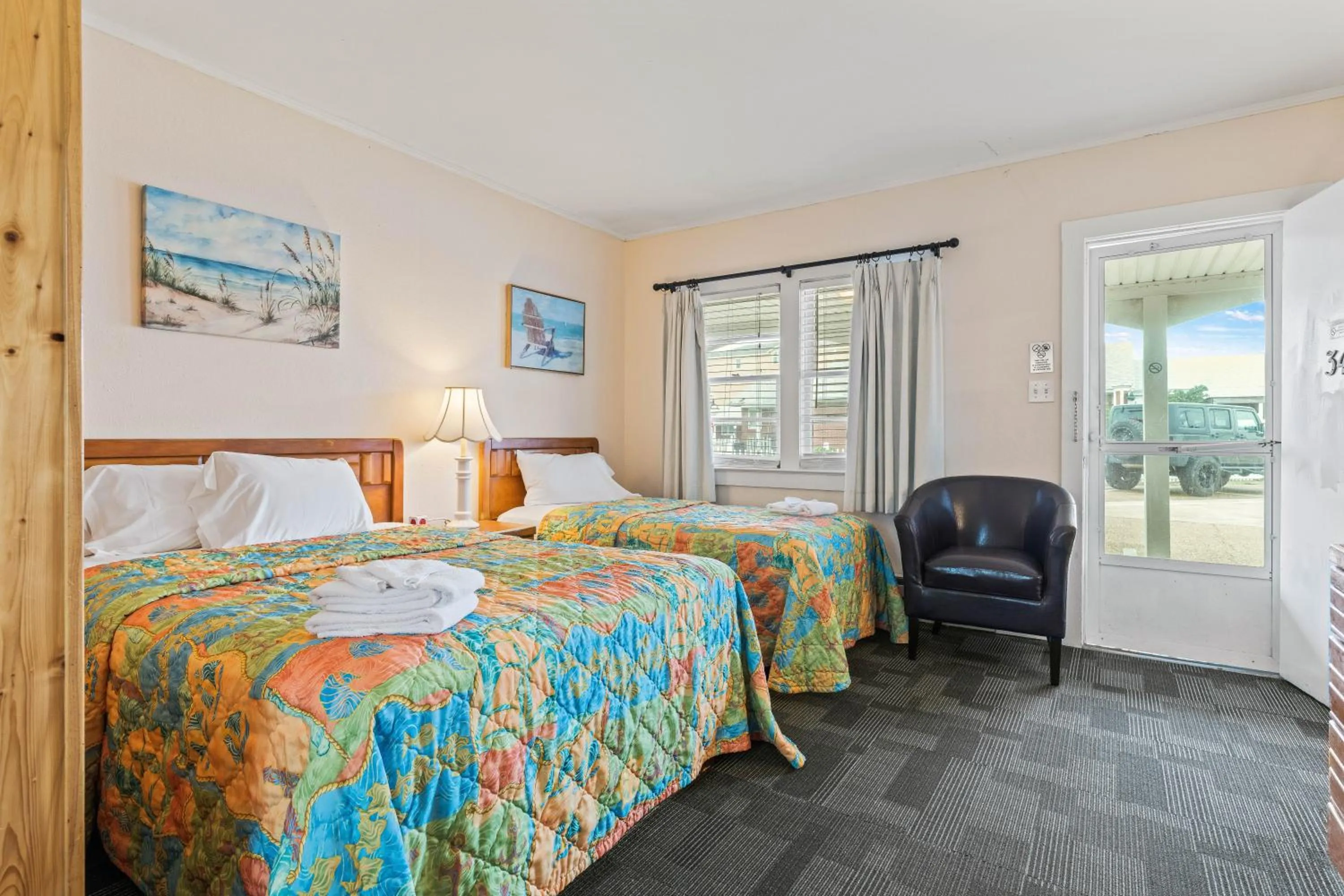 Bed in Cavalier by the Sea