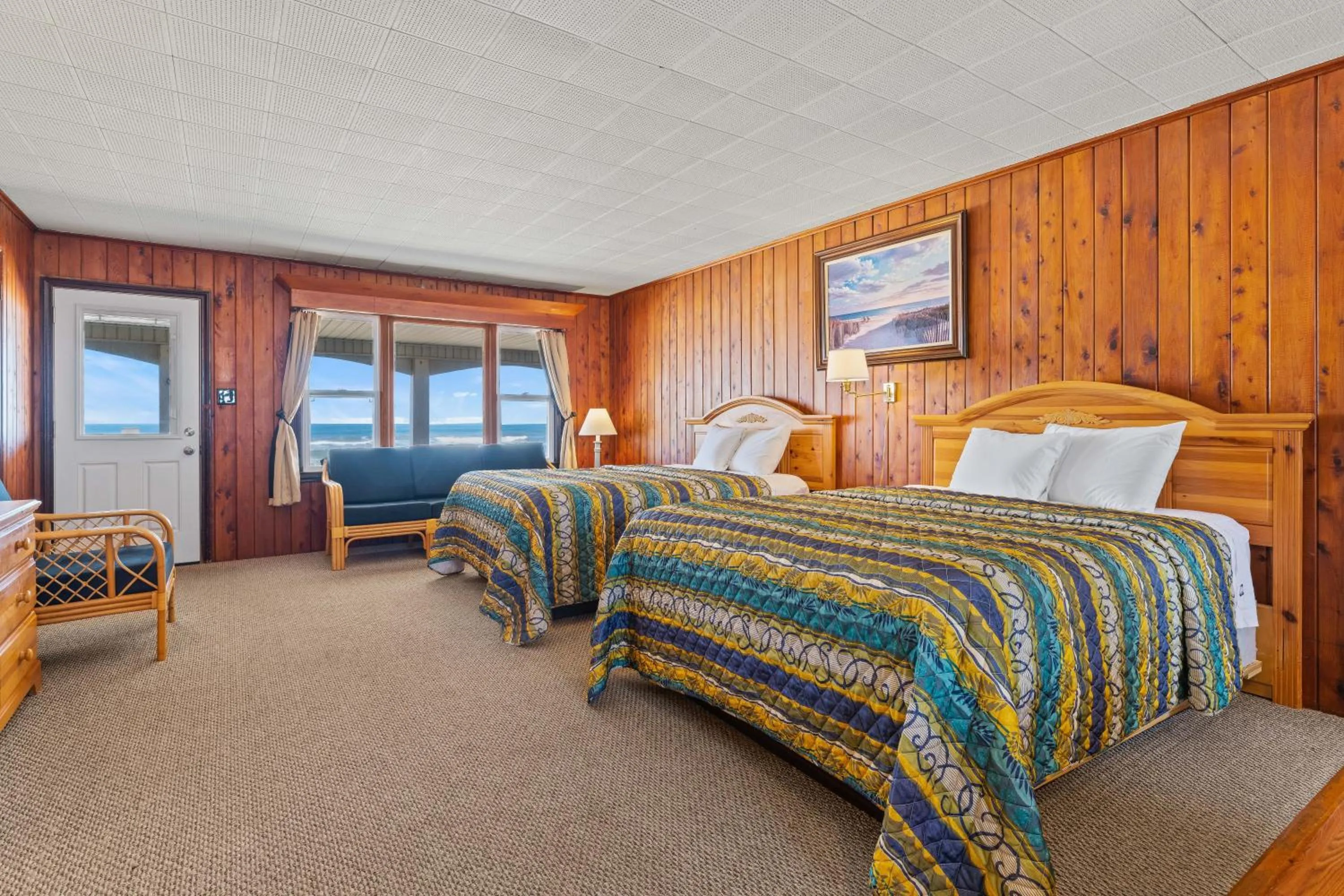 Bed in Cavalier by the Sea