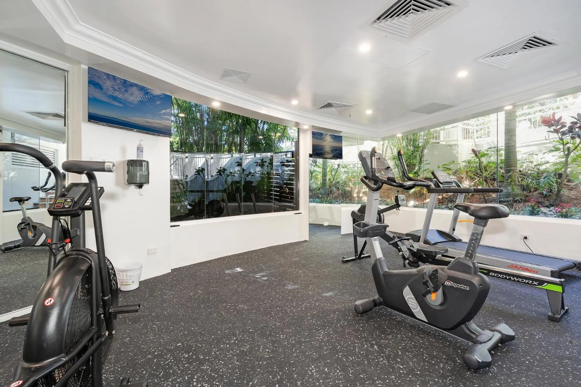 Fitness centre/facilities in ULTIQA Burleigh Mediterranean Resort