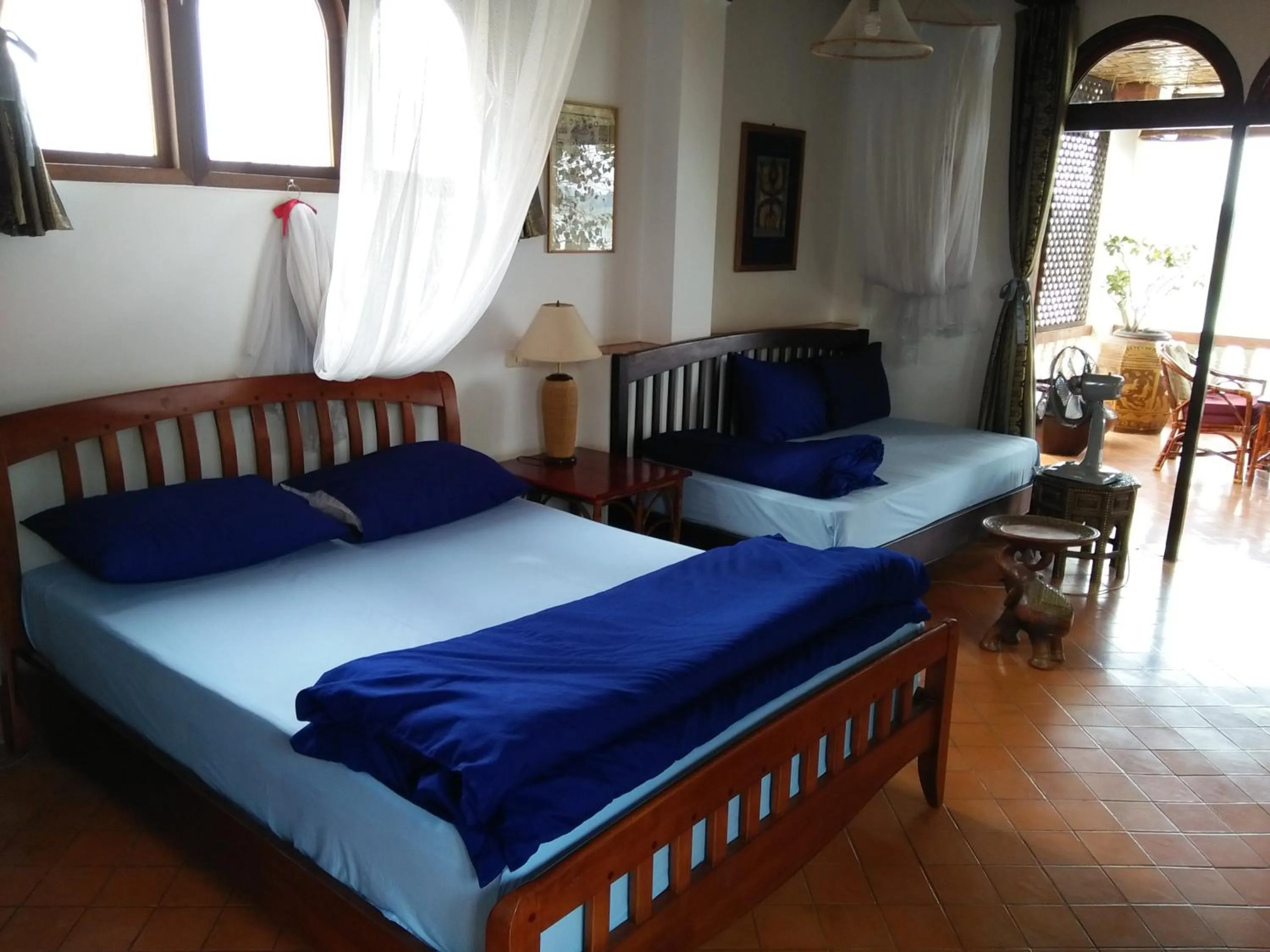 Photo of the whole room, Bed in Mut Mee Garden Guest House