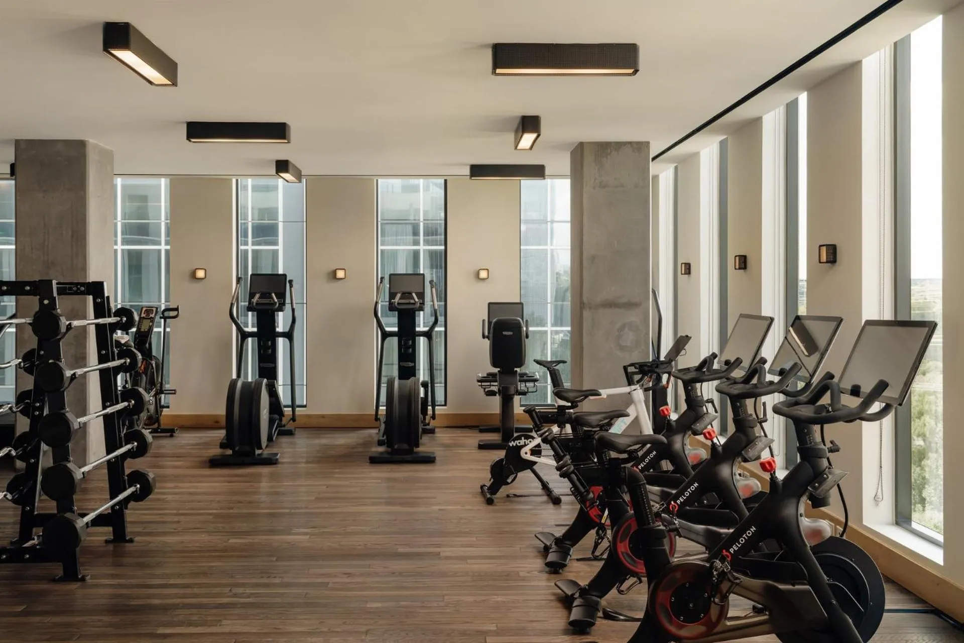 Fitness centre/facilities in Austin Proper Hotel, a Member of Design Hotels