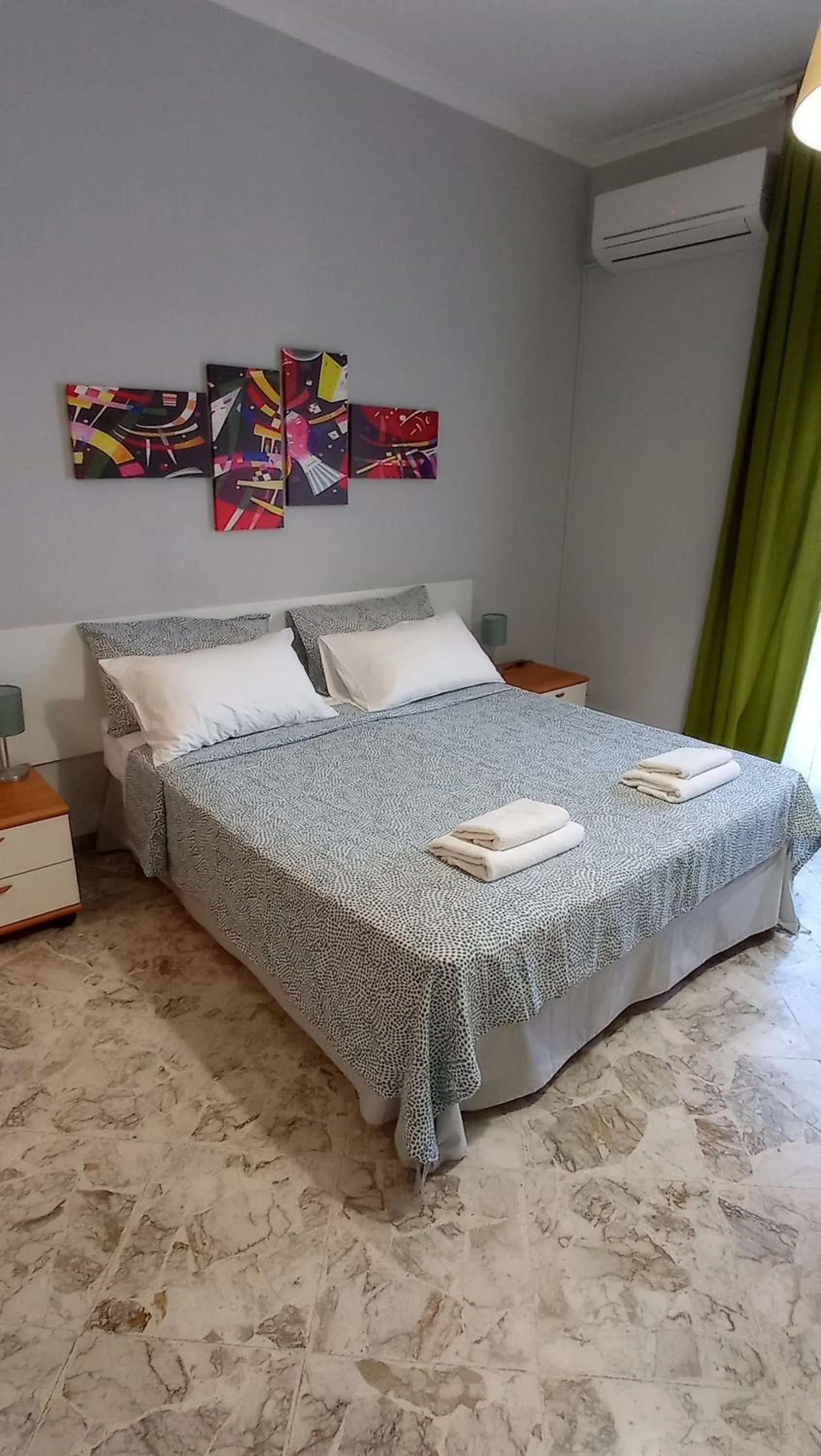 Bed in ROOM 110 BARI -guesthouse-